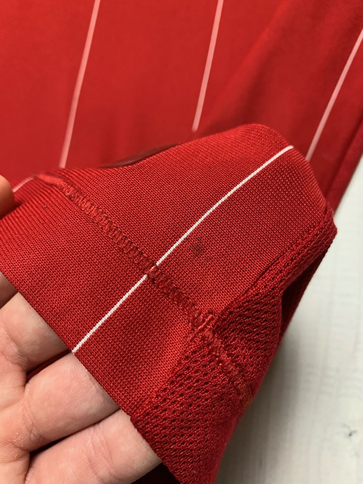 New Balance × Vintage Vintage new balance Liverpool soccer jersey size L red Size US L / EU 52-54 / 3 - 5 Thumbnail