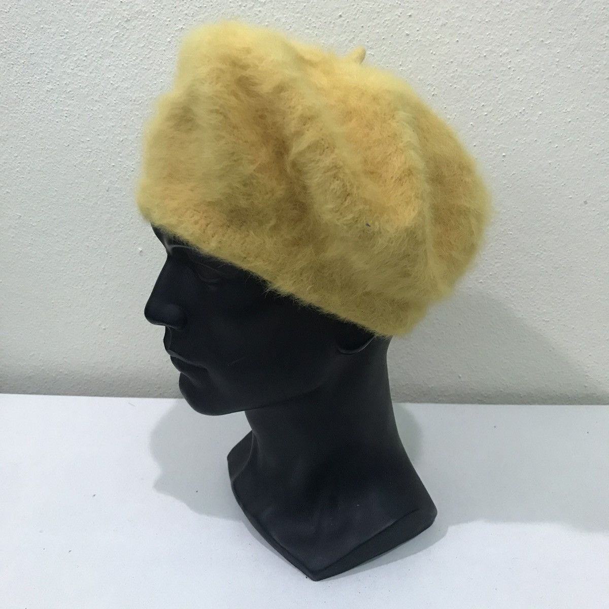 URBAN RESEARCH DOORS Urban Research Doors Mink Fur Fleece Beanie Hat Size ONE SIZE - 3 Thumbnail