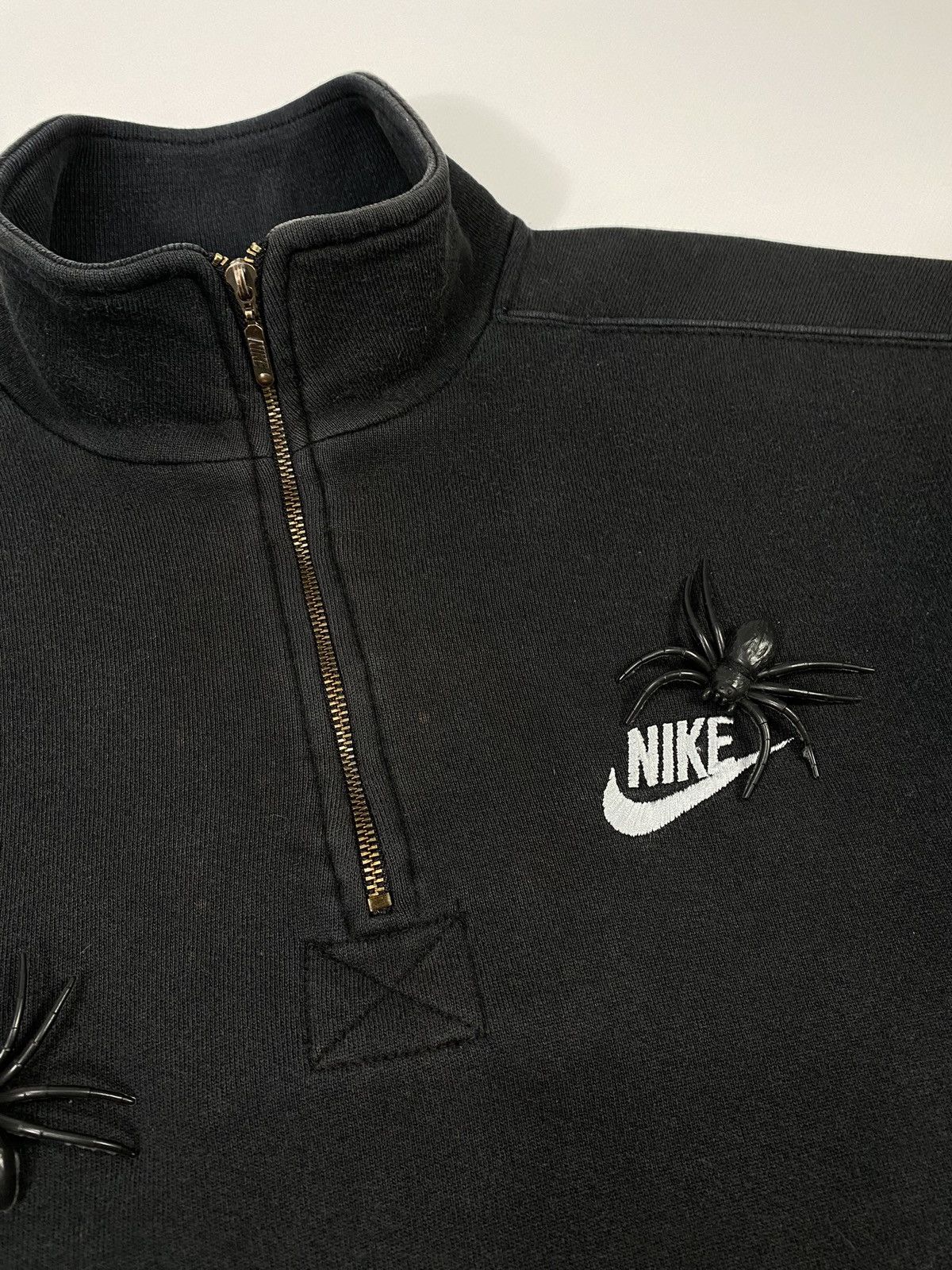 Nike 🔥LASTDROP🔥 Vintage 90s Nike Opium Poison Spiders Sweatshirt Size US S / EU 44-46 / 1 - 5 Thumbnail