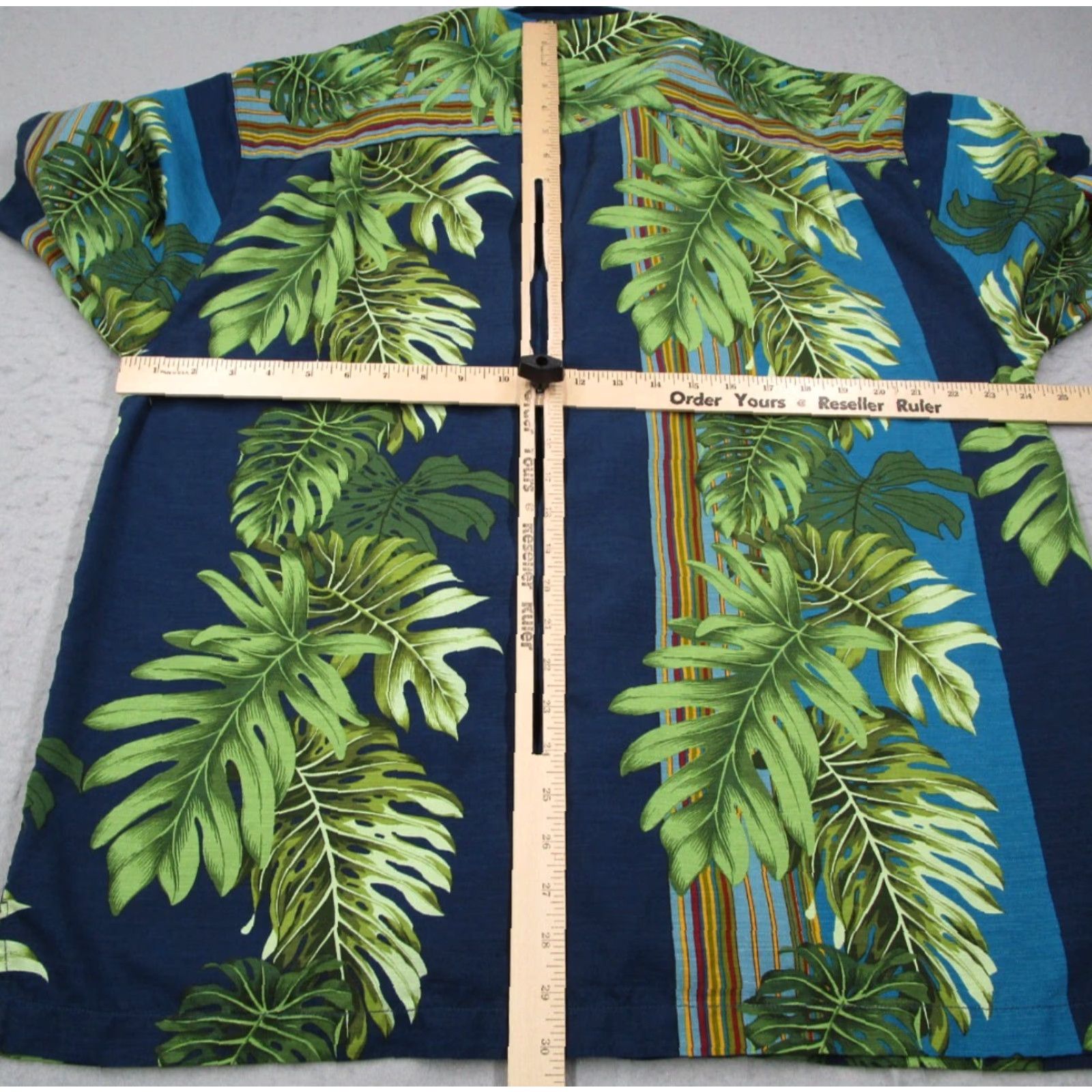 Tommy Bahama VINTAGE Tommy Bahama Shirt Mens XL Blue Silk Button Up Tropical Tiki Loop Collar Size US XL / EU 56 / 4 - 4 Thumbnail