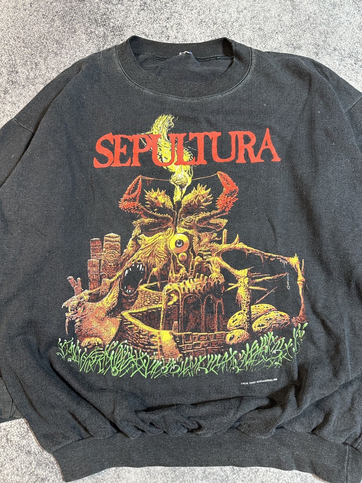Band Tees × Vintage Very Rare Sepultura 1990 Sweatshirt Vintage Rock Metal Style Size US XL / EU 56 / 4 - 2 Thumbnail