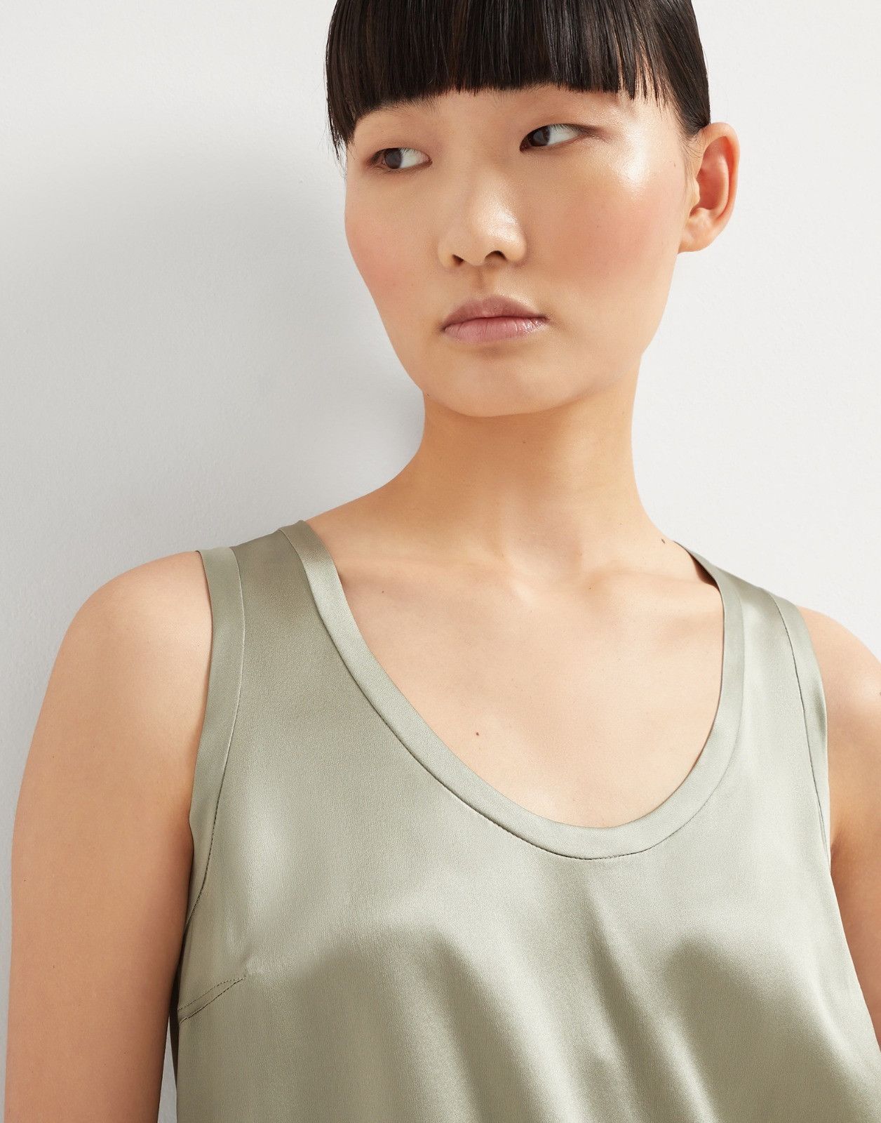 Brunello Cucinelli o1la1rc1a0326 Blouse in Green Size M / US 6-8 / IT 42-44 - 3 Thumbnail