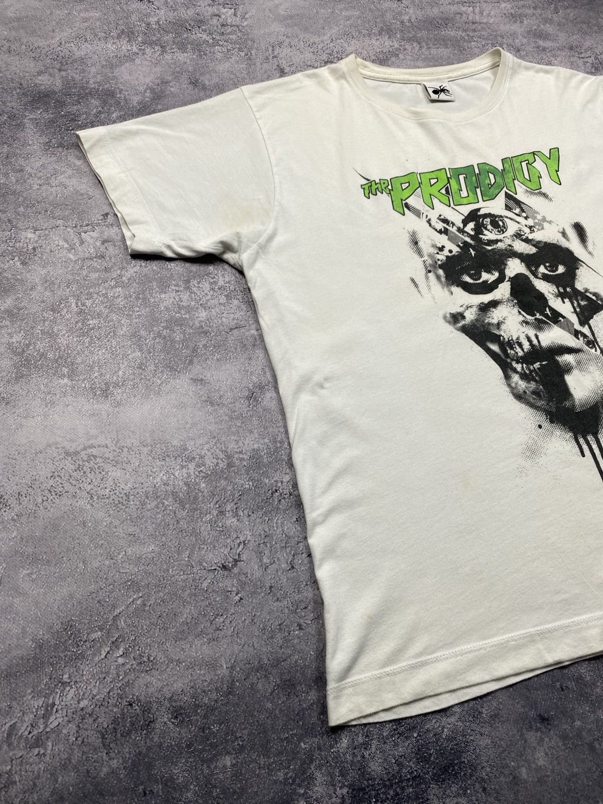 Band Tees Vintage The PRODIGY T-shirt Rare Rock Band Tee Size US XL / EU 56 / 4 - 4 Thumbnail