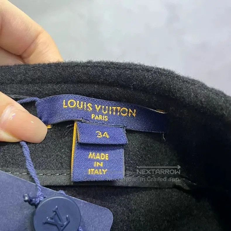 Louis Vuitton Louis Vuitton Black Logo Print Mini Skirt. Size US 34 / EU 50 - 2 Thumbnail