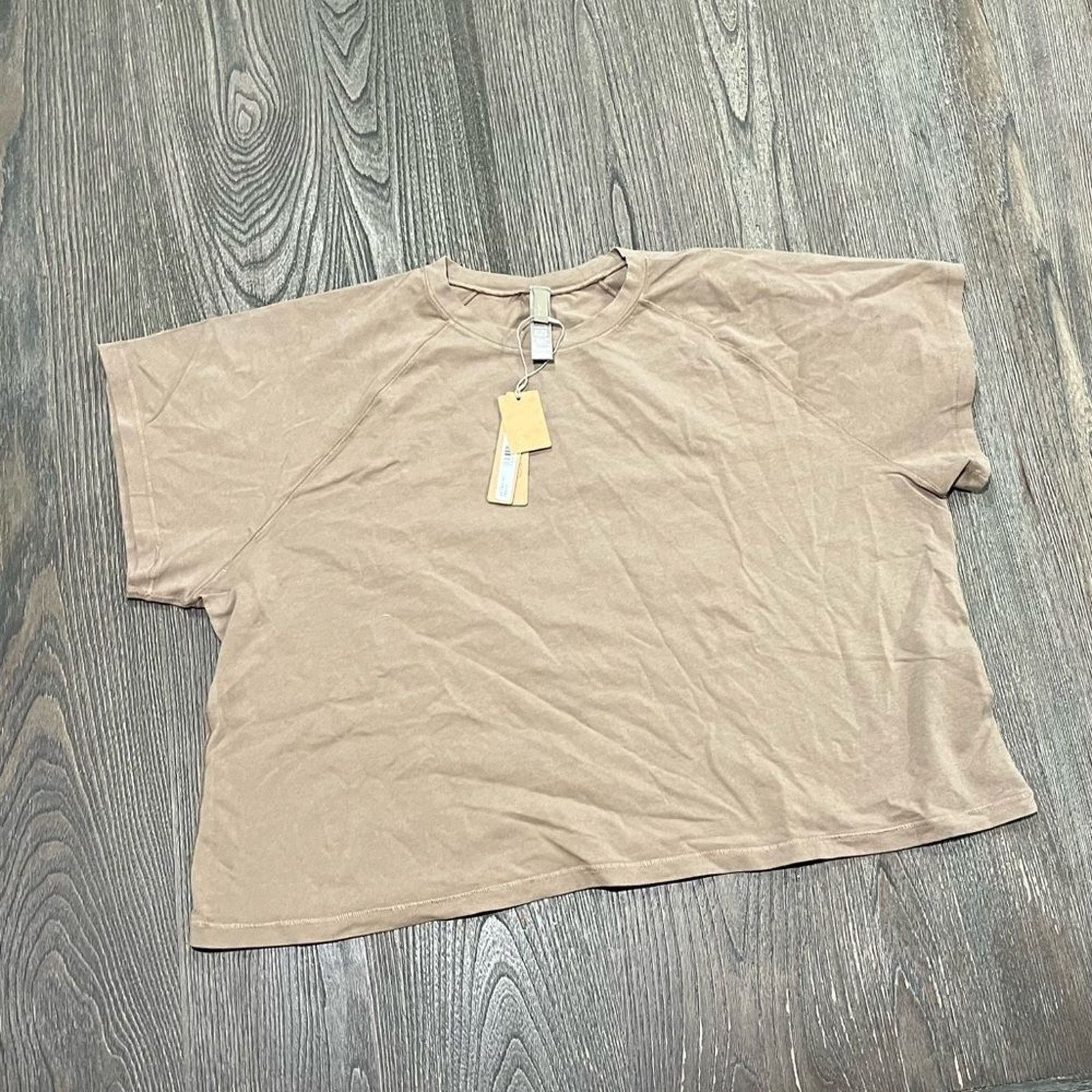 SKIMS NWT Skims New Vintage Cropped Raglan T-Shirt Desert 4X | Grailed