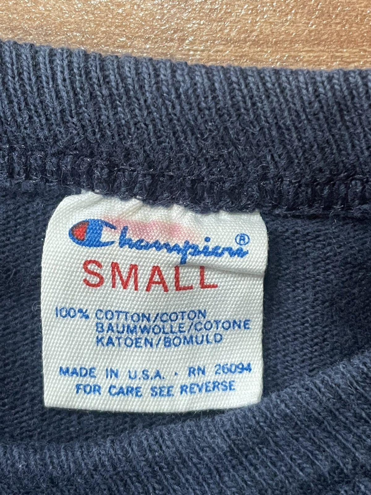 Champion Vintage Champion Tshirt Size US S / EU 44-46 / 1 - 4 Thumbnail