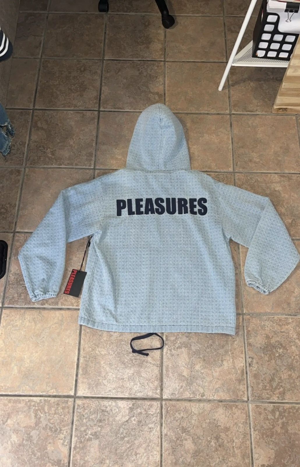 Pleasures Pleasures fleeced Knit hoodie Sz Medium Oversized NWT Size US M / EU 48-50 / 2 - 1 Thumbnail