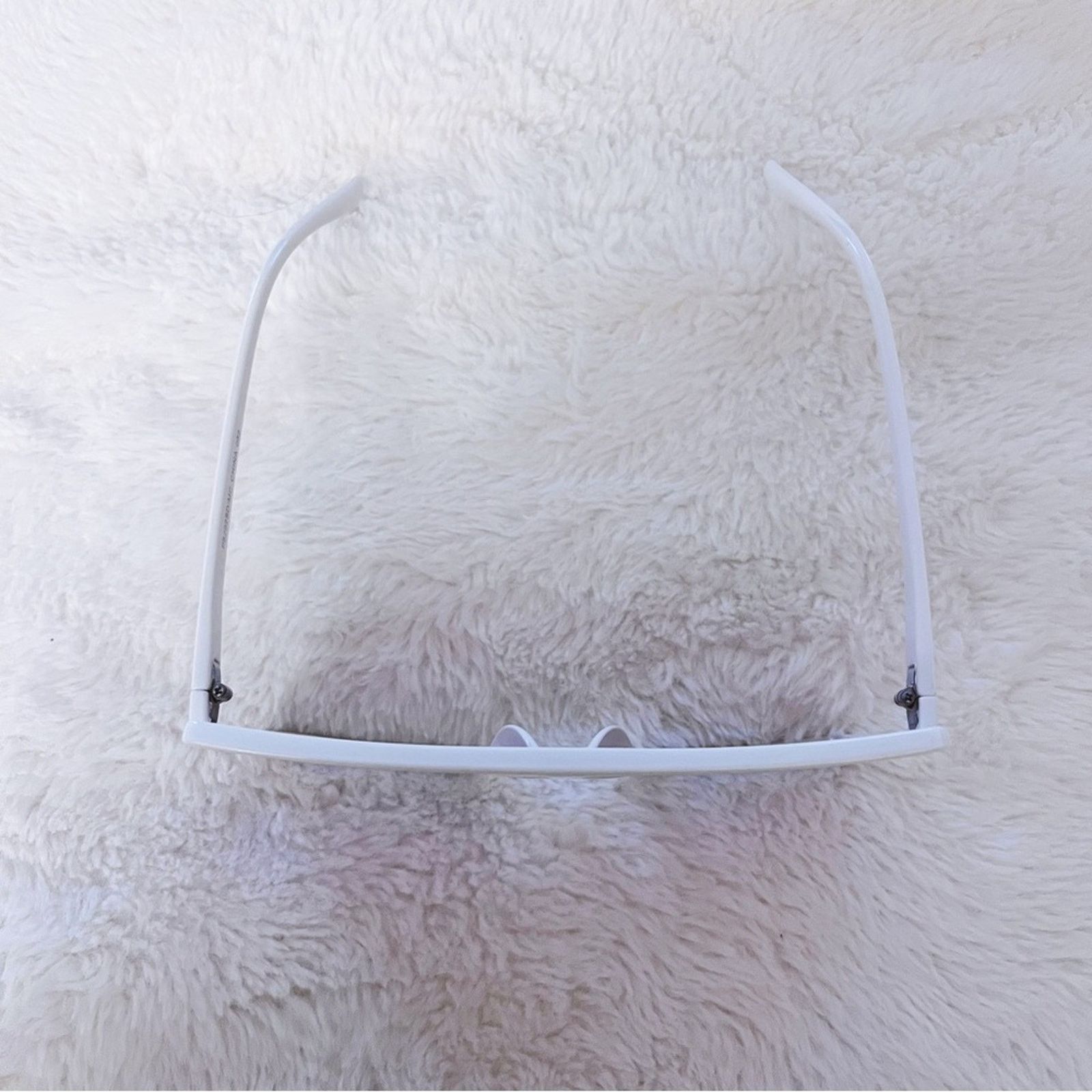 Other Ivonne White & Pink Oversized Square Sunglasses Size ONE SIZE - 3 Thumbnail