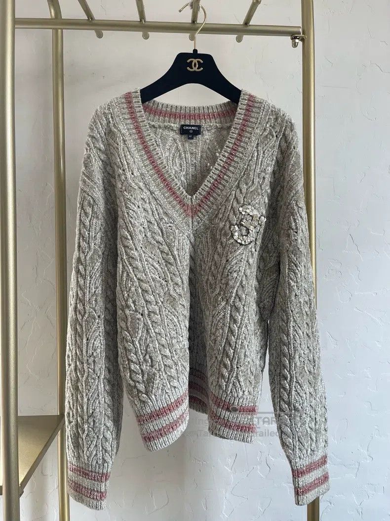 Chanel Chanel 22b metres gold popular sweater Size S / US 4 / IT 40 - 1 Thumbnail