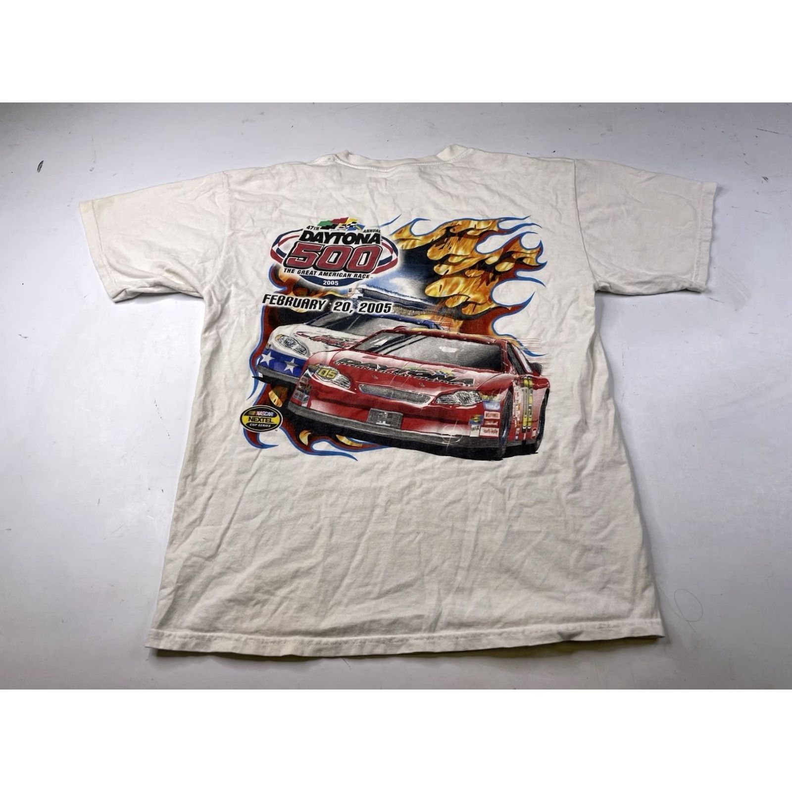 Gildan VINTAGE Daytona 500 T-shirt White Cotton Double-Sided NASCAR AOP Size L Adult Mens Men 2005 500 Gildan Size US L / EU 52-54 / 3 - 8 Thumbnail