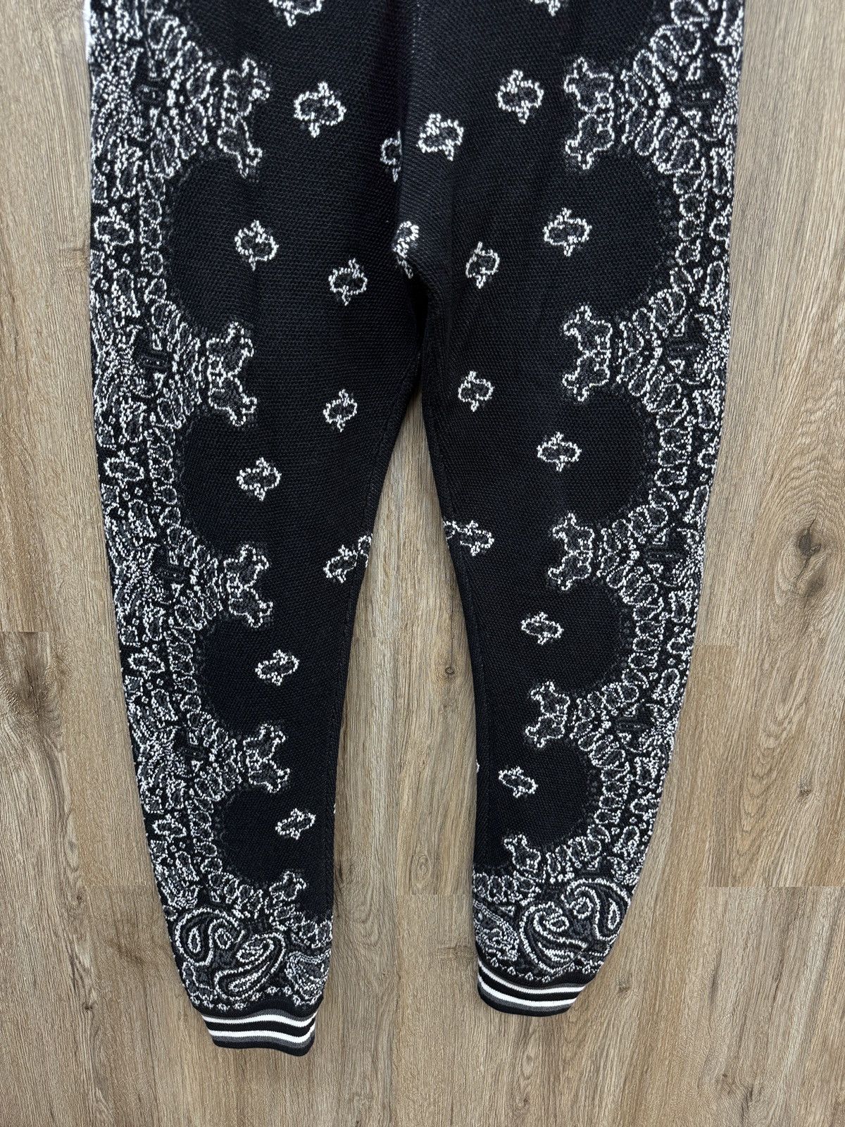 Amiri Amiri Black Bandana Sweatpants Size US 32 / EU 48 - 11 Thumbnail