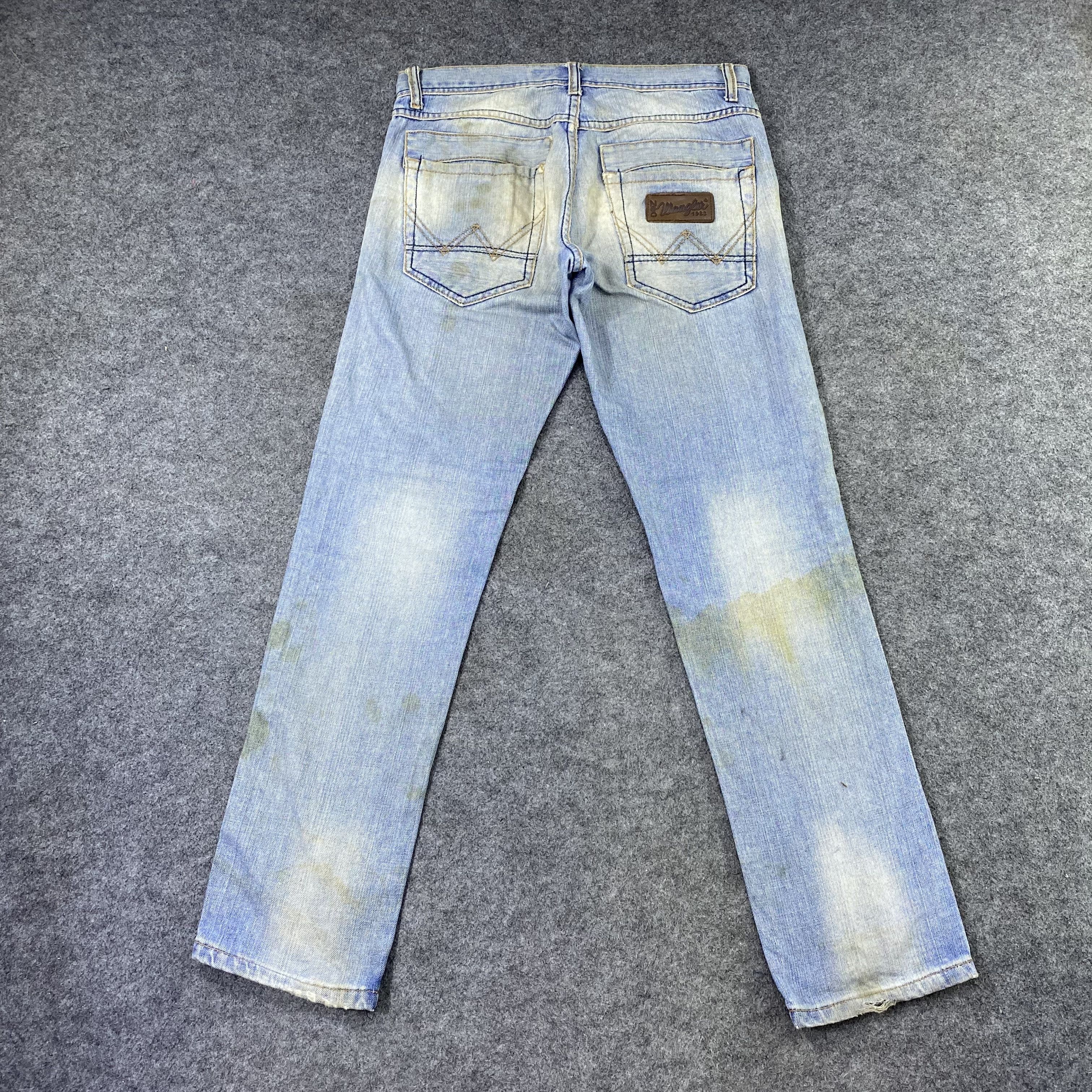 Jean × Vintage × Wrangler Vintage Wrangler Distressed Blue Wash Jean-J1189 Size US 32 / EU 48 - 4 Thumbnail