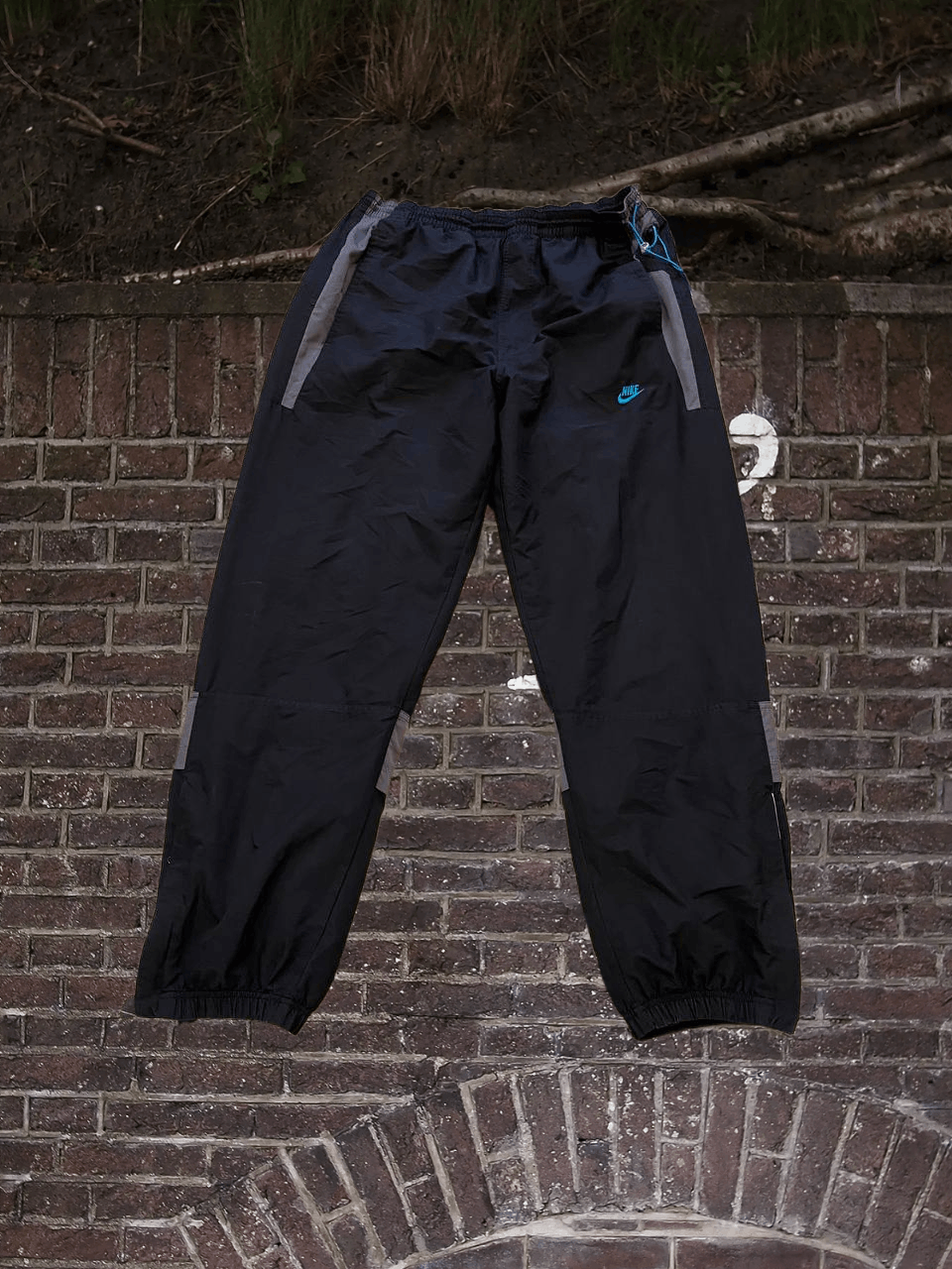 Nike Y2K black Vintage logo Streetwear Nike Casual Pants Size US 34 / EU 50 - 1 Thumbnail