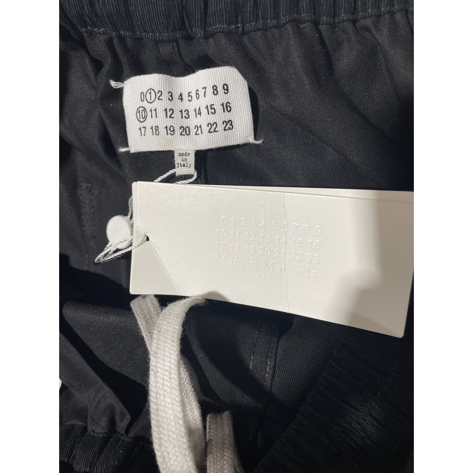 Maison Margiela MAISON MARGIELA PLEATED COTTON TROUSER BLACK SIZE 56 NEW Size US 40 / EU 56 - 8 Thumbnail