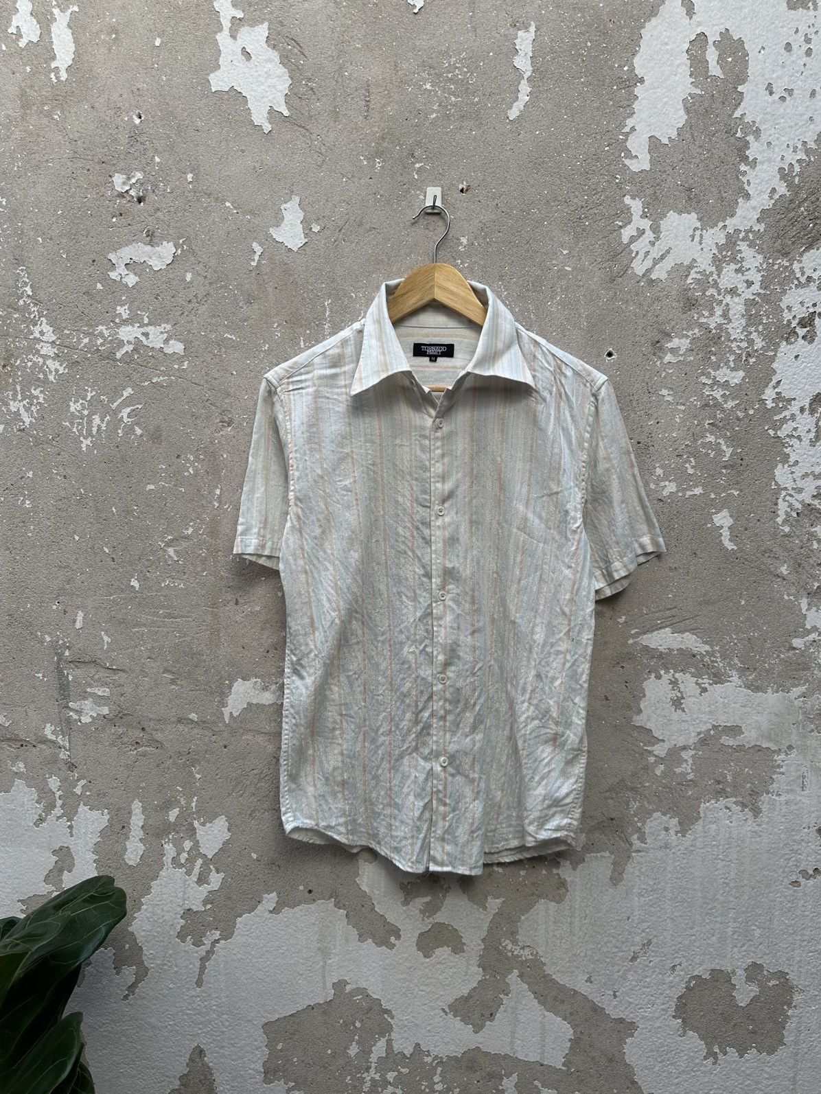 Tornado Mart Authentic Tornado Mart Classic Hawaiian Style Shirts Size US M / EU 48-50 / 2 - 1 Thumbnail
