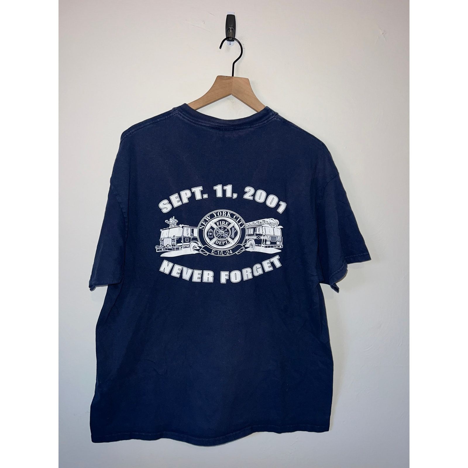 Hanes Vintage 9/11 Shirt Palmdale Airport Fire Sept 11 09-11-01 XL Size US XL / EU 56 / 4 - 1 Thumbnail