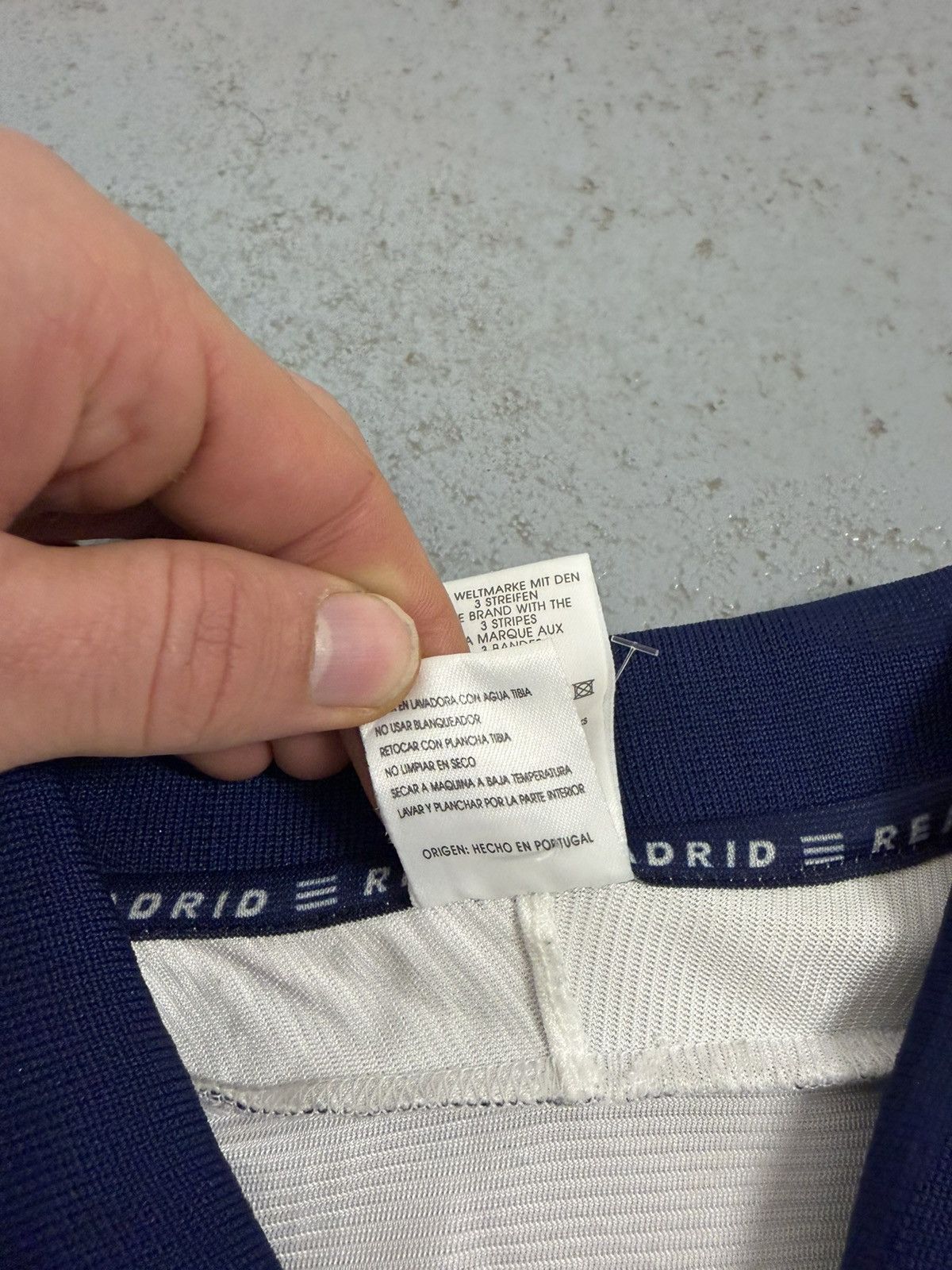 Adidas Vintage 1998/2000 Adidas Real Madrid Soccer Jersey Size US M / EU 48-50 / 2 - 12 Thumbnail