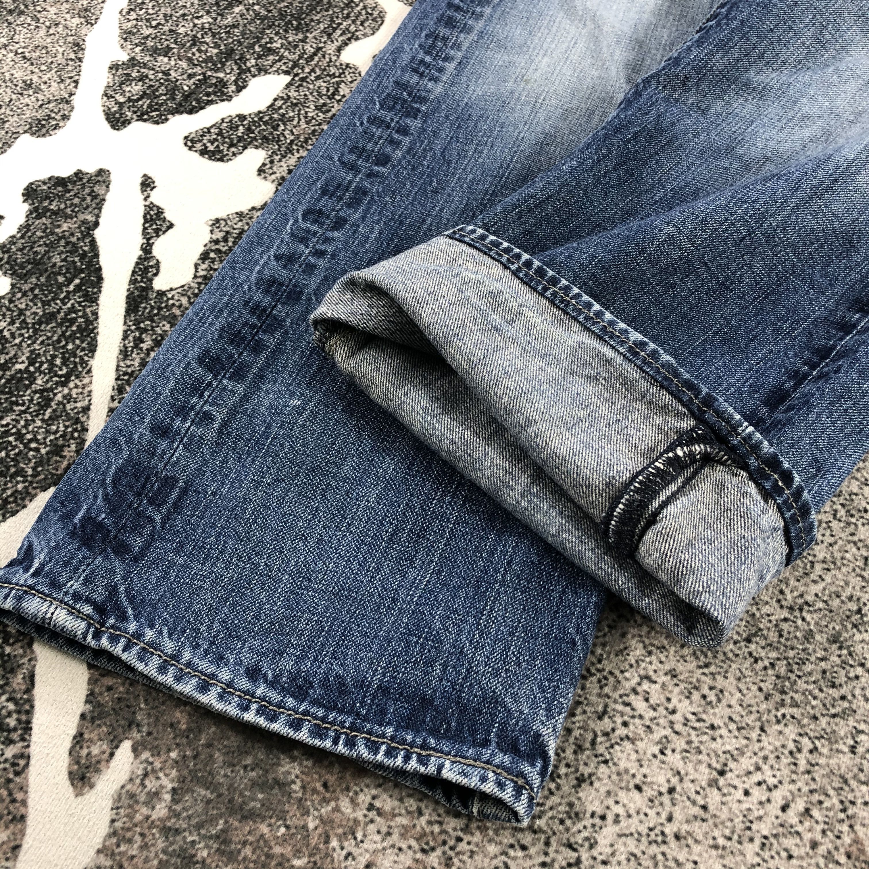 Levi's Vintage 501 Jeans Blue Wash Denim KJ941 Size US 34 / EU 50 - 7 Thumbnail