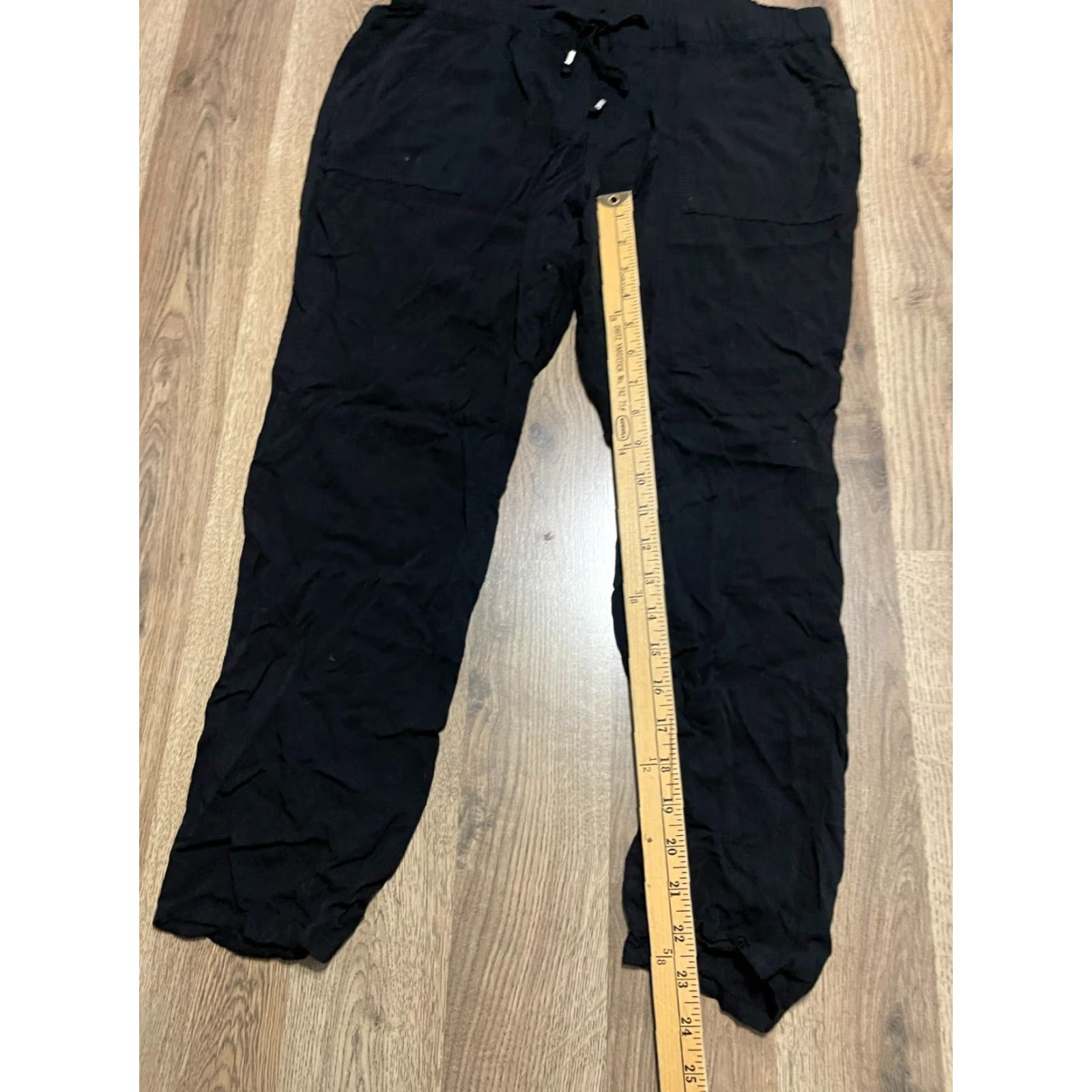 Old Navy Old Navy Pants Women's Medium Black Tie Waist Capri Regular Inseam 23 in Casual 32 in Waist Size 32" / US 10 / IT 46 - 5 Thumbnail
