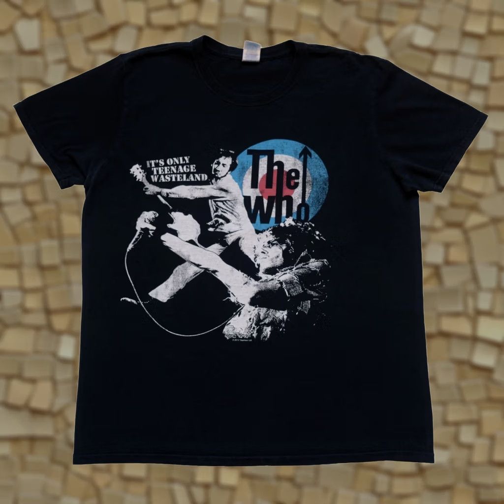 Gildan VINTAGE THE WHO Y2K RETRO ROCK MUSIC TEENAGE WASTELAND TOUR BLACK T SHIRT SZ L Size US L / EU 52-54 / 3 - 1 Thumbnail