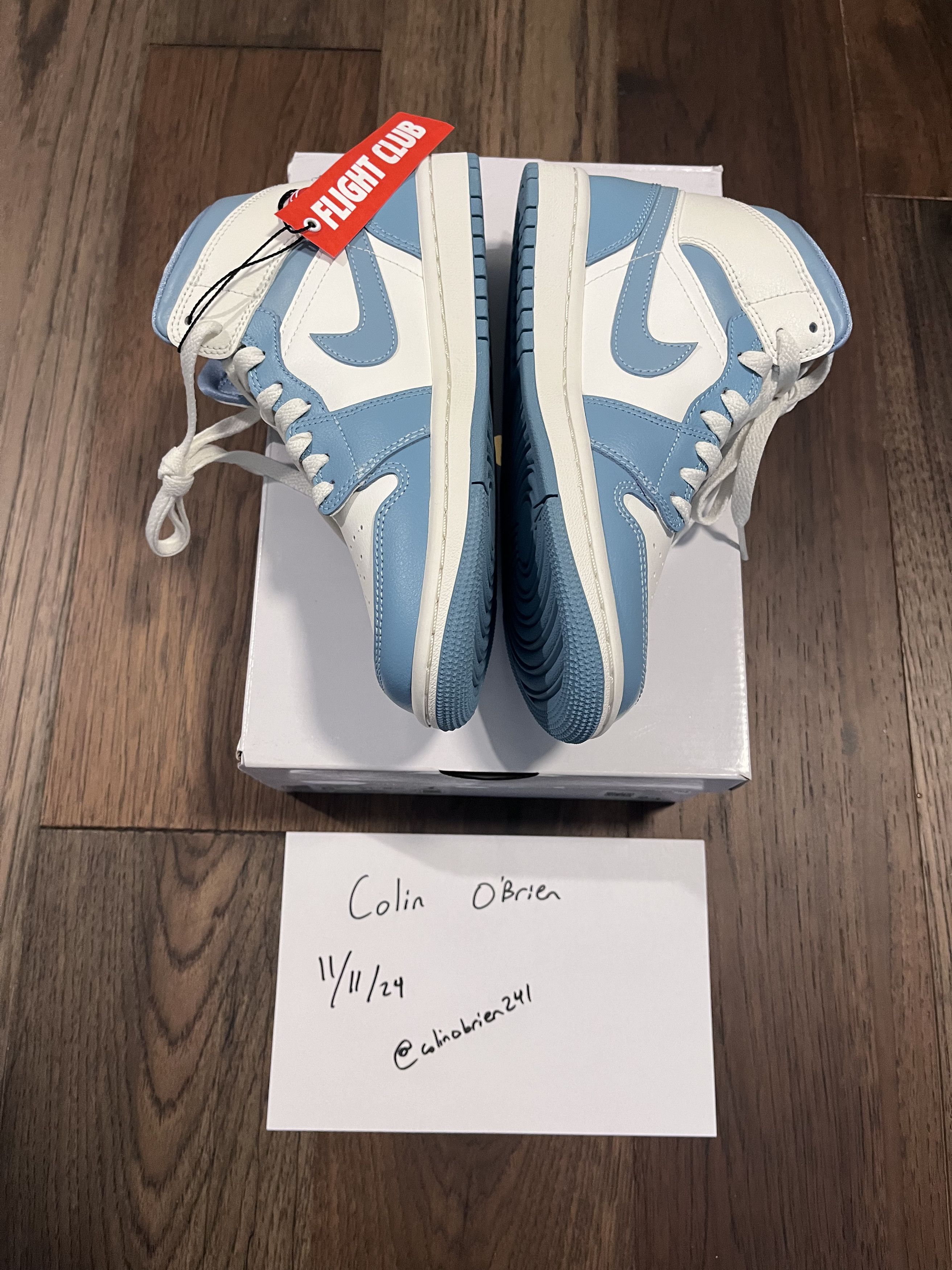 Nike Jordan 1 Mid UNC Size US 6.5 / IT 36.5 - 2 Thumbnail