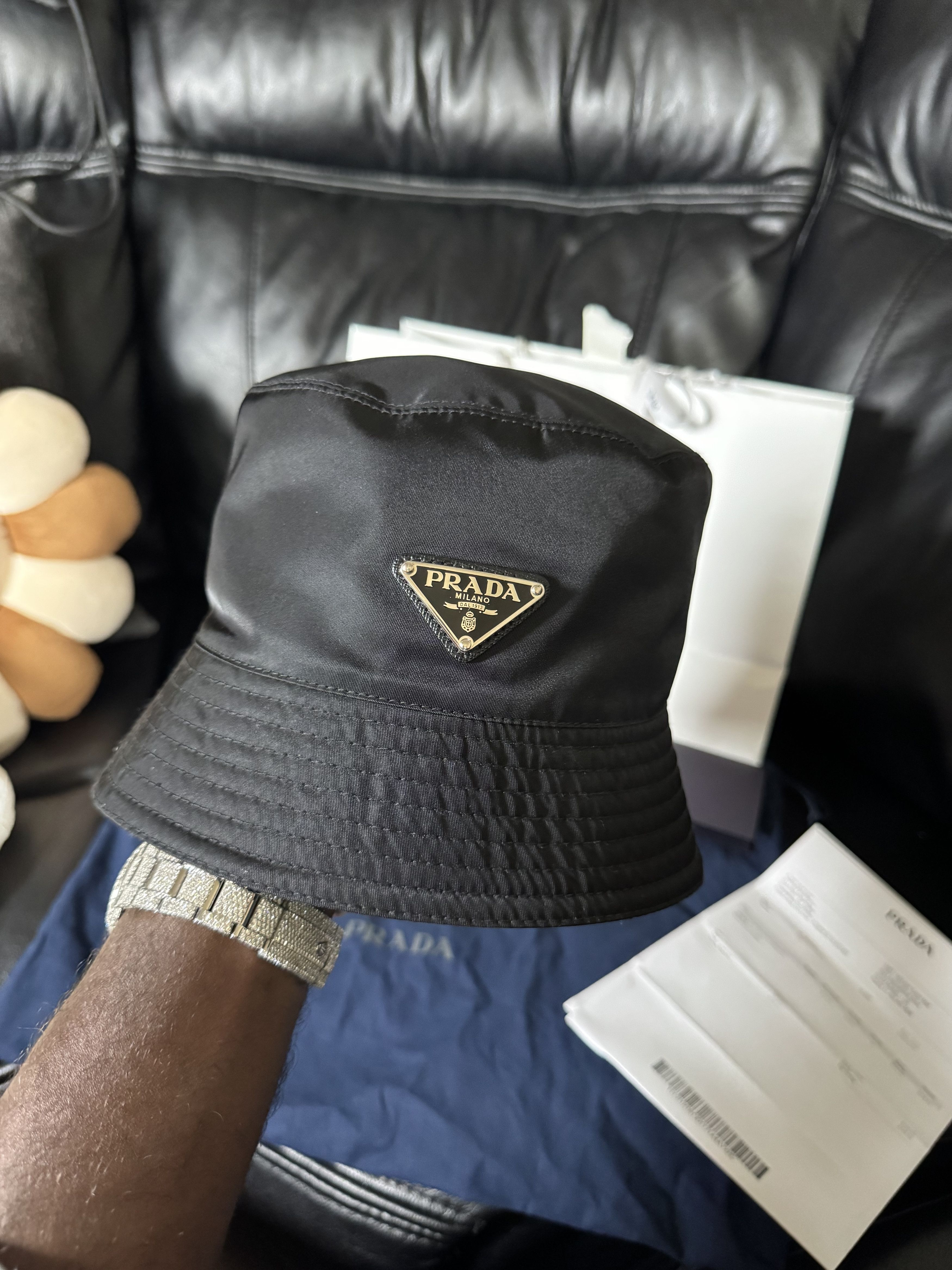 Prada Prada Black Re-Nylon Bucket Hat Size ONE SIZE - 1 Thumbnail