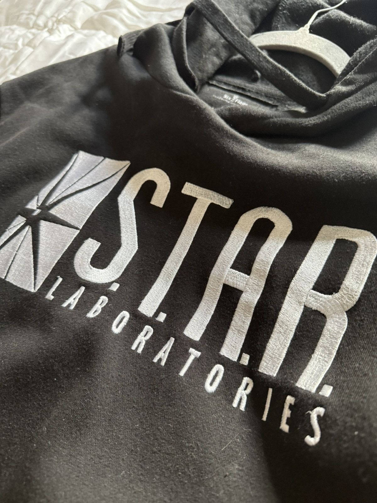 Other [US ONLY] The Flash Star Laboratories Hoodie Size US L / EU 52-54 / 3 - 4 Thumbnail
