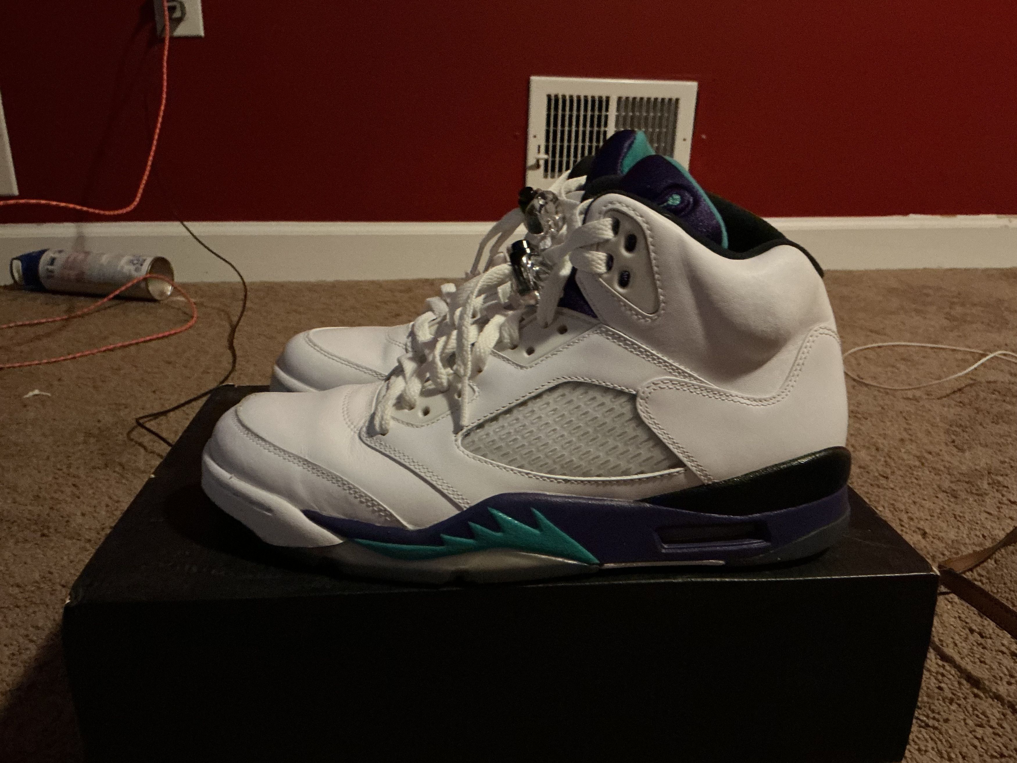 Jordan Brand Jordan 5 Grapes Size US 9 / EU 42 - 3 Thumbnail