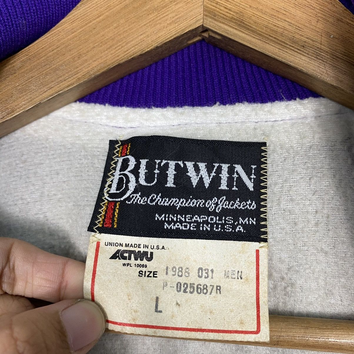 Toyo Enterprises 🔥VINTAGE SATIN BOMBER JACKET BUTWIN MADE IN USA Size US L / EU 52-54 / 3 - 17 Thumbnail
