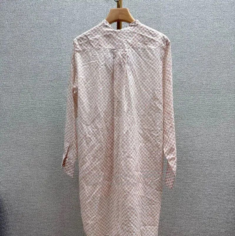 Dior Dior Pink Cotton XS Women's Shirt . Size XS / US 0-2 / IT 36-38 - 2 Thumbnail