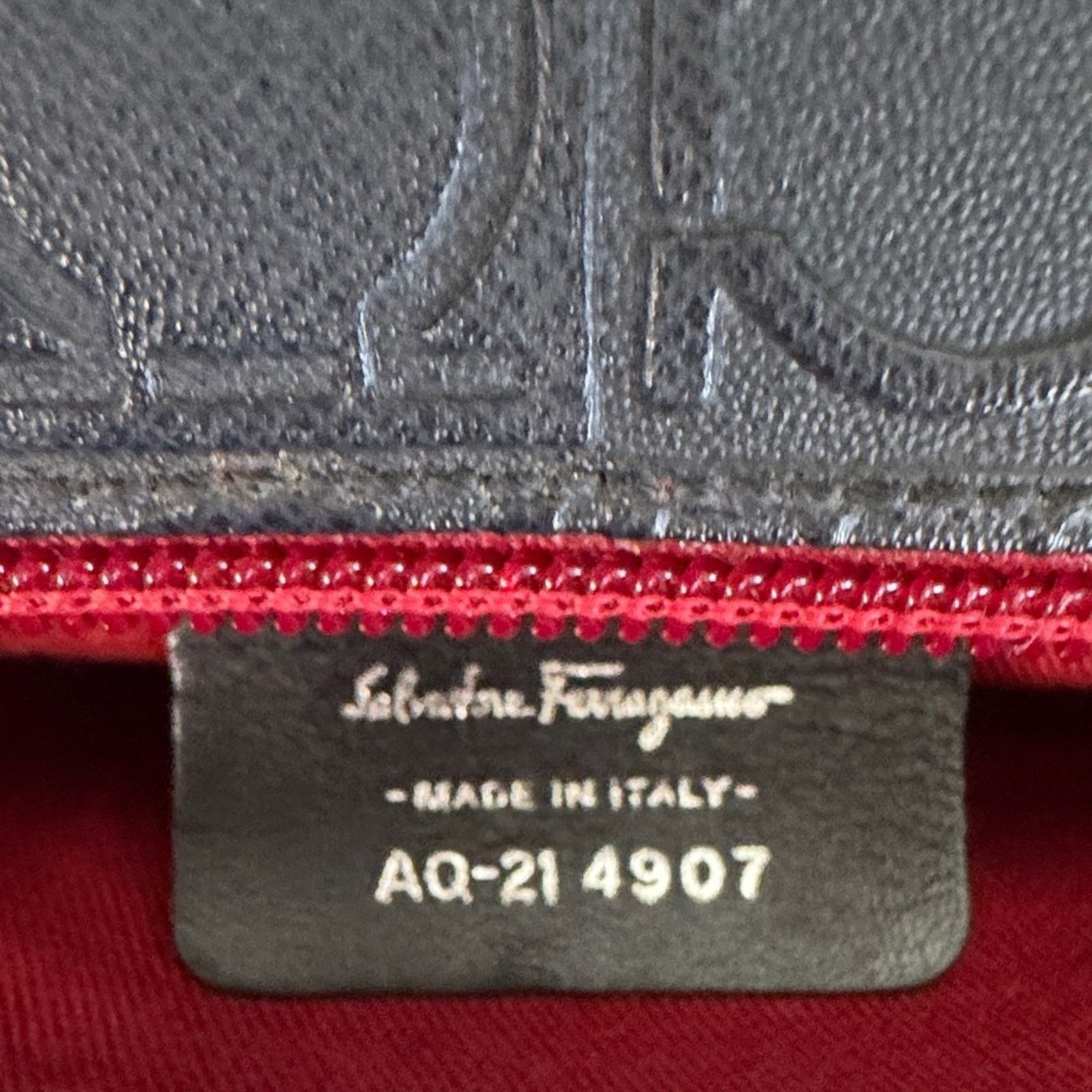 Salvatore Ferragamo Salvatore Ferragamo Vintage Logo-Embossed Shoulder Bag Size ONE SIZE - 9 Thumbnail
