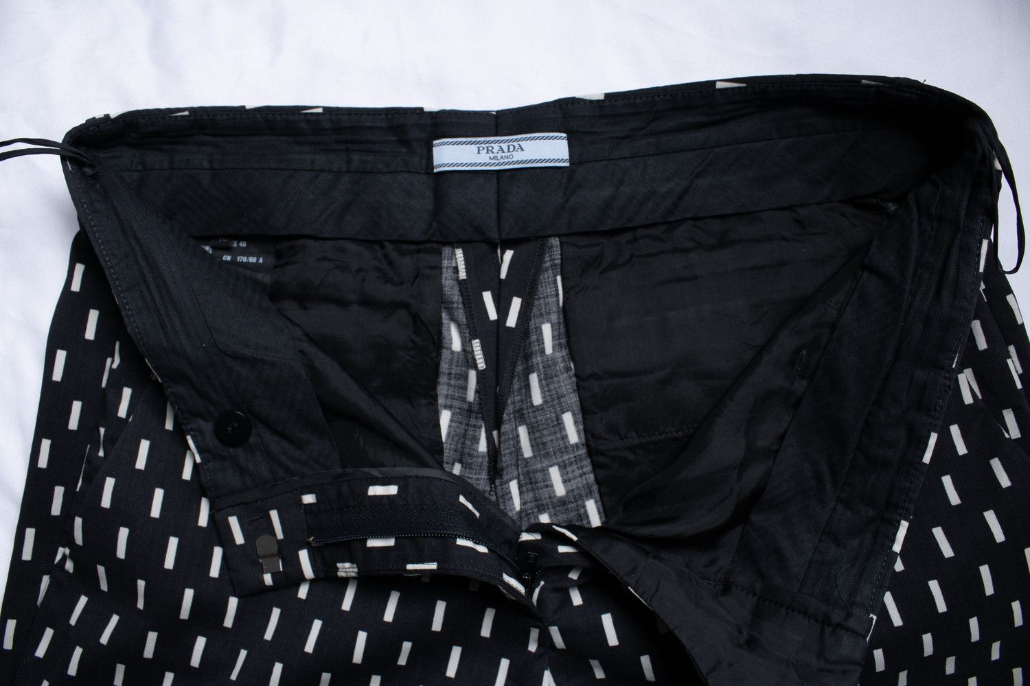 Prada Prada, black graphic printed pantalon Size 27" / US 4 / IT 40 - 5 Thumbnail