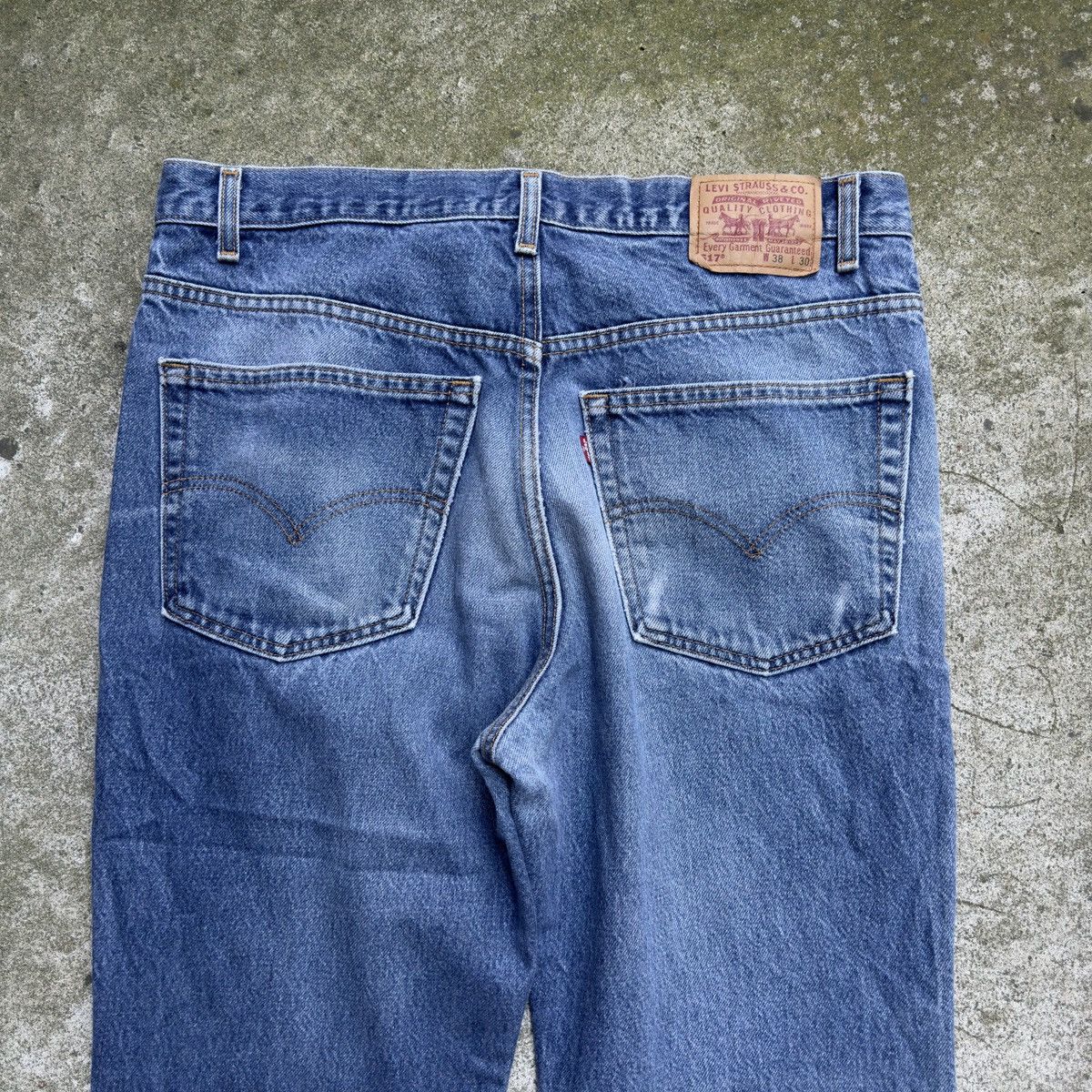 Levi's VINTAGE 90s LEVI'S 517 BOOT CUT FADED DENIM JEANS Size US 38 / EU 54 - 4 Thumbnail