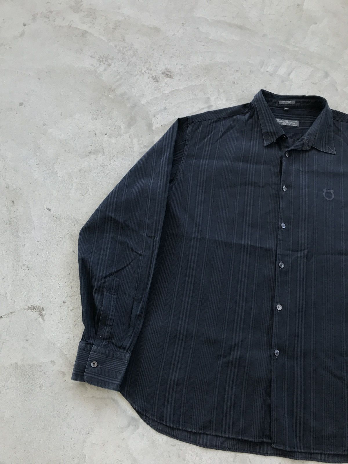 Salvatore Ferragamo Vintage Shirt Salvatore Ferragamo Button Up Embroiled Logo Size US XL / EU 56 / 4 - 3 Thumbnail