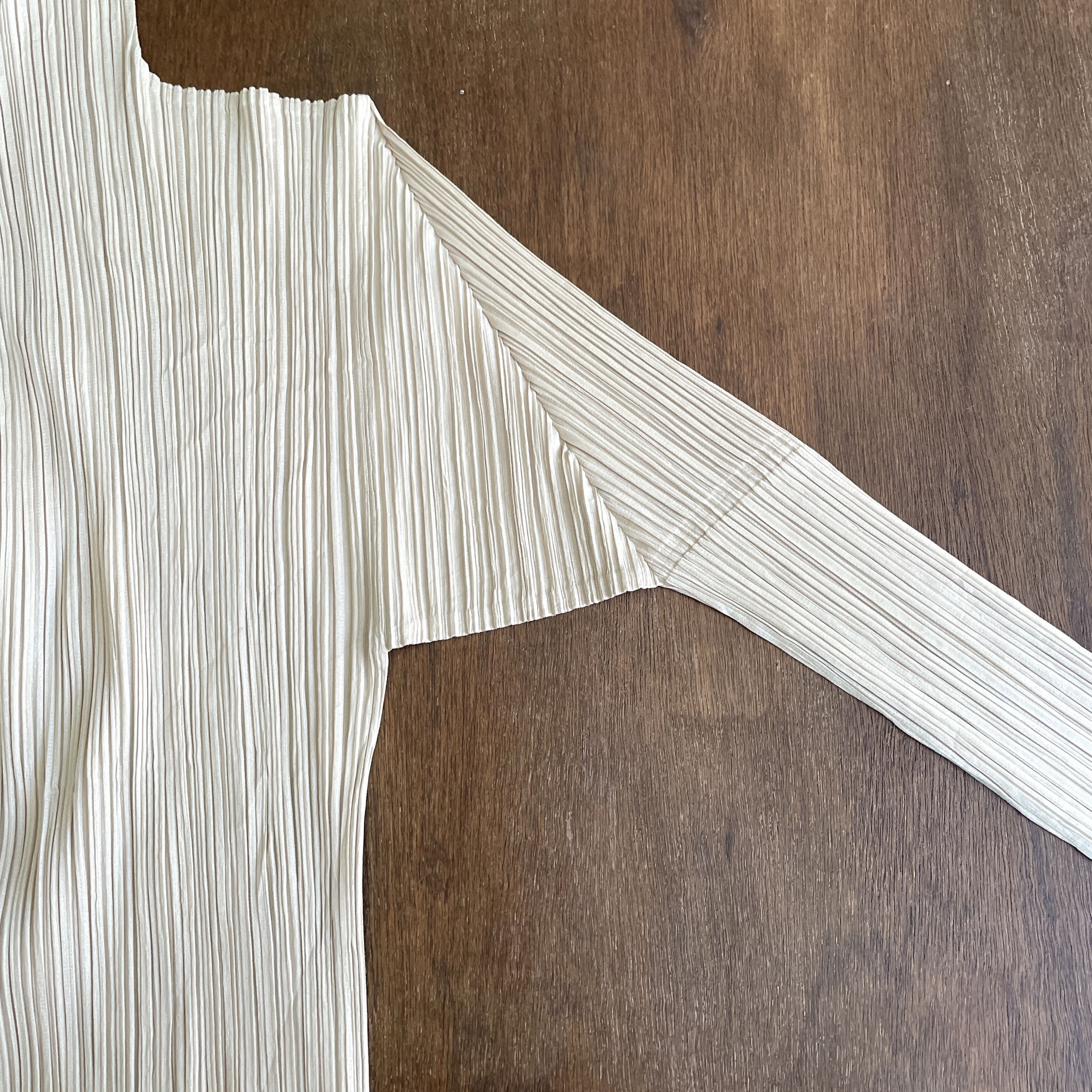 Pleats Please Issey Miyake PLEATS PLEASE ISSEY MIYAKE Vintage tag Turtleneck Top Size S / US 4 / IT 40 - 4 Thumbnail