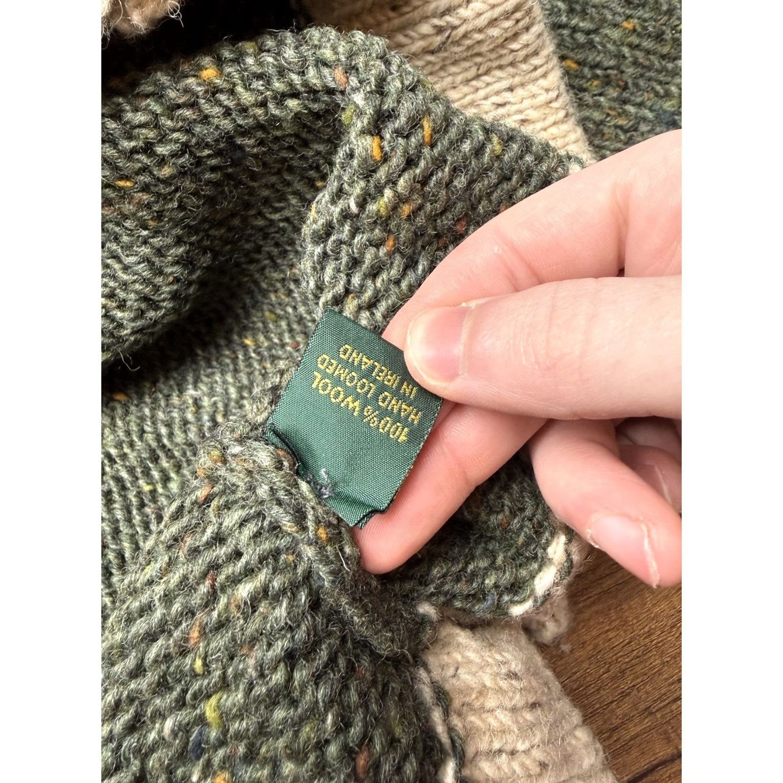Vintage VINTAGE Rossan Knitwear Cardigan Sweater Mens L Green 100% Wool Made In Ireland Donegal Pullover Crew Neck Heavyweight Fall Winter Mens Size US L / EU 52-54 / 3 - 6 Thumbnail