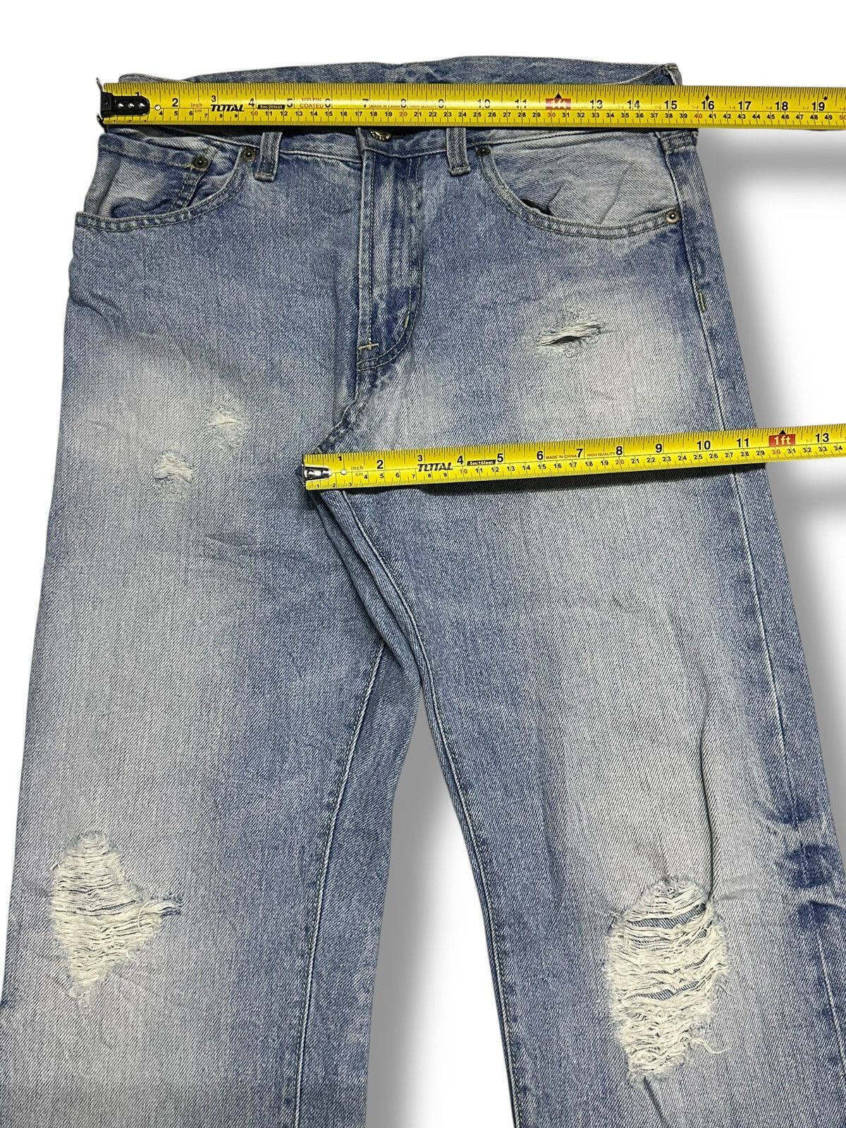 GU × Japanese Brand GU Distressed Slim Jeans Faded Wash Size US 31 - 13 Thumbnail