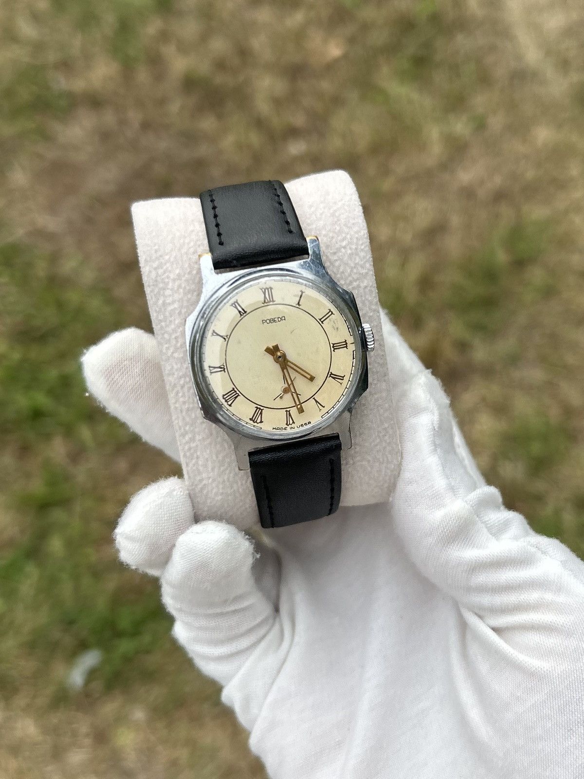 Vintage Vintage Watch Pobeda Made in USSR Soviet Mechanical 1980s Size ONE SIZE - 1 Thumbnail