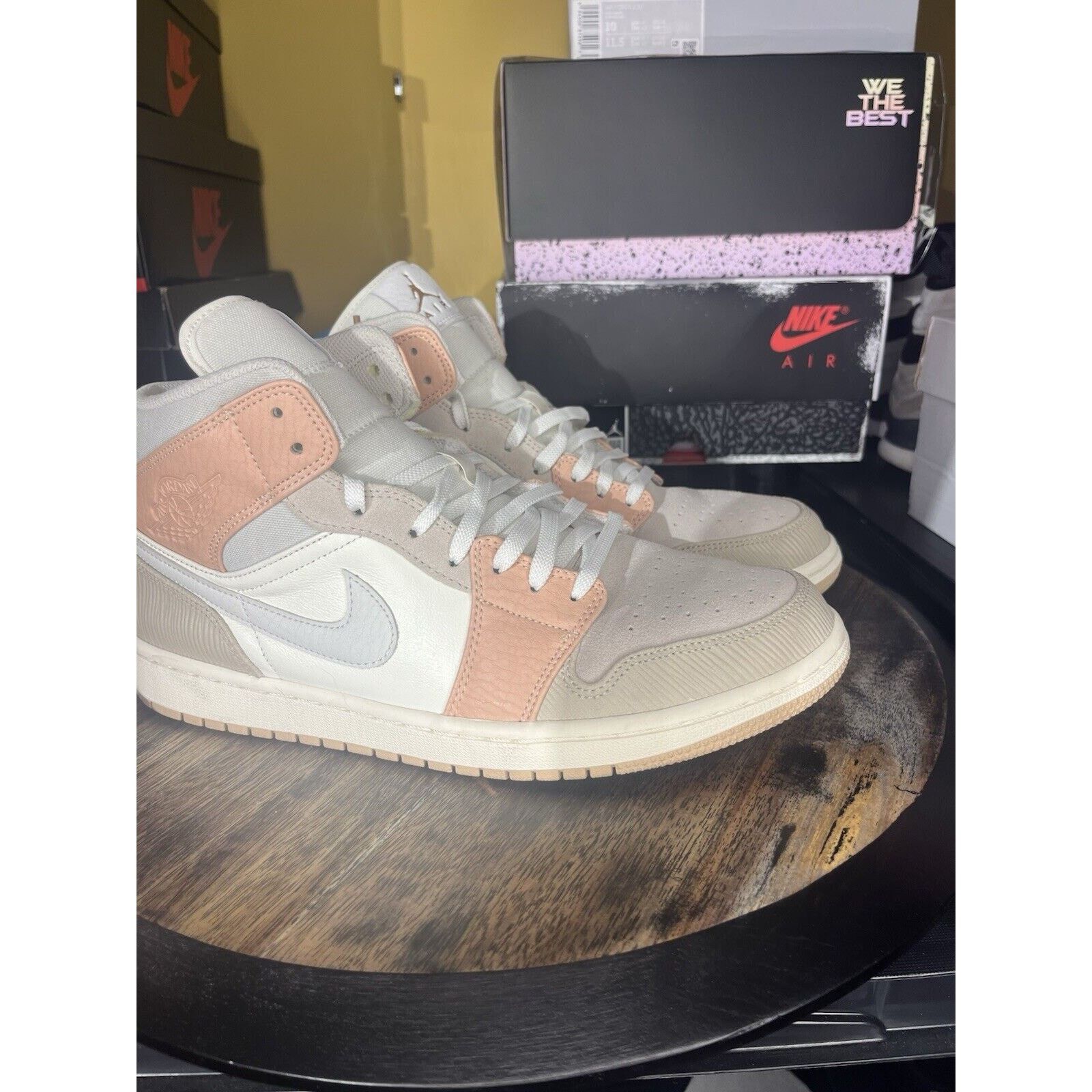 Jordan Brand Size 11 - Air Jordan 1 Mid Milan Size US 11 / EU 44 - 5 Thumbnail