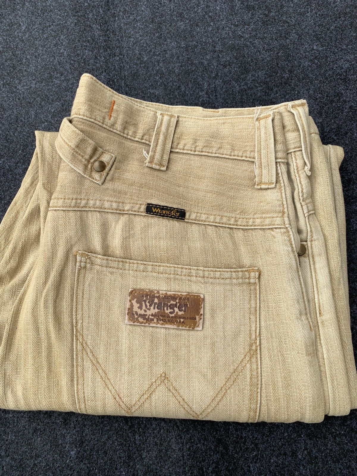 Wrangler Vintage Wrangler Buckle Back Straight Wide Denim Jeans. Size US 34 / EU 50 - 10 Thumbnail
