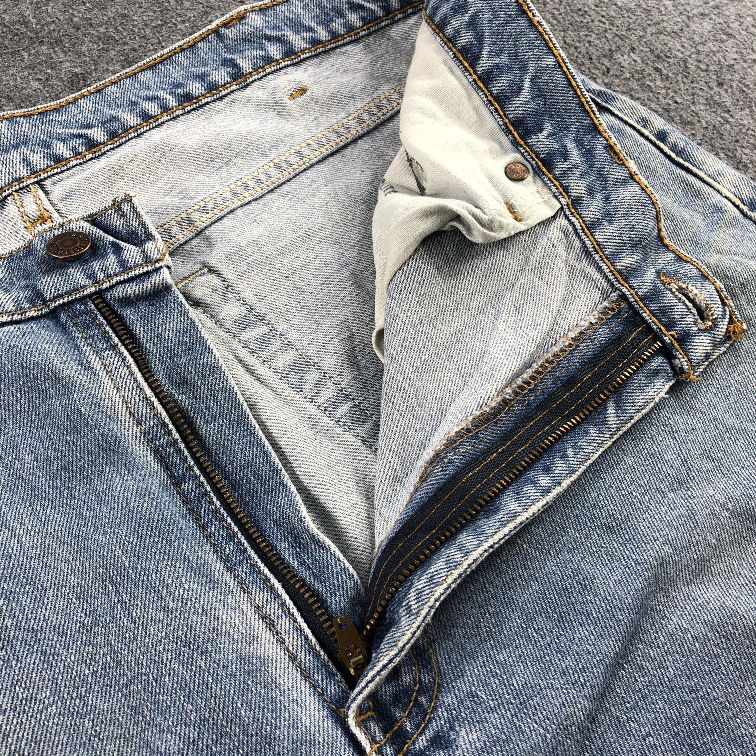 Levi's Vintage 90s Light Wash Levis 516 Jeans-J1559 Size US 37 - 9 Thumbnail
