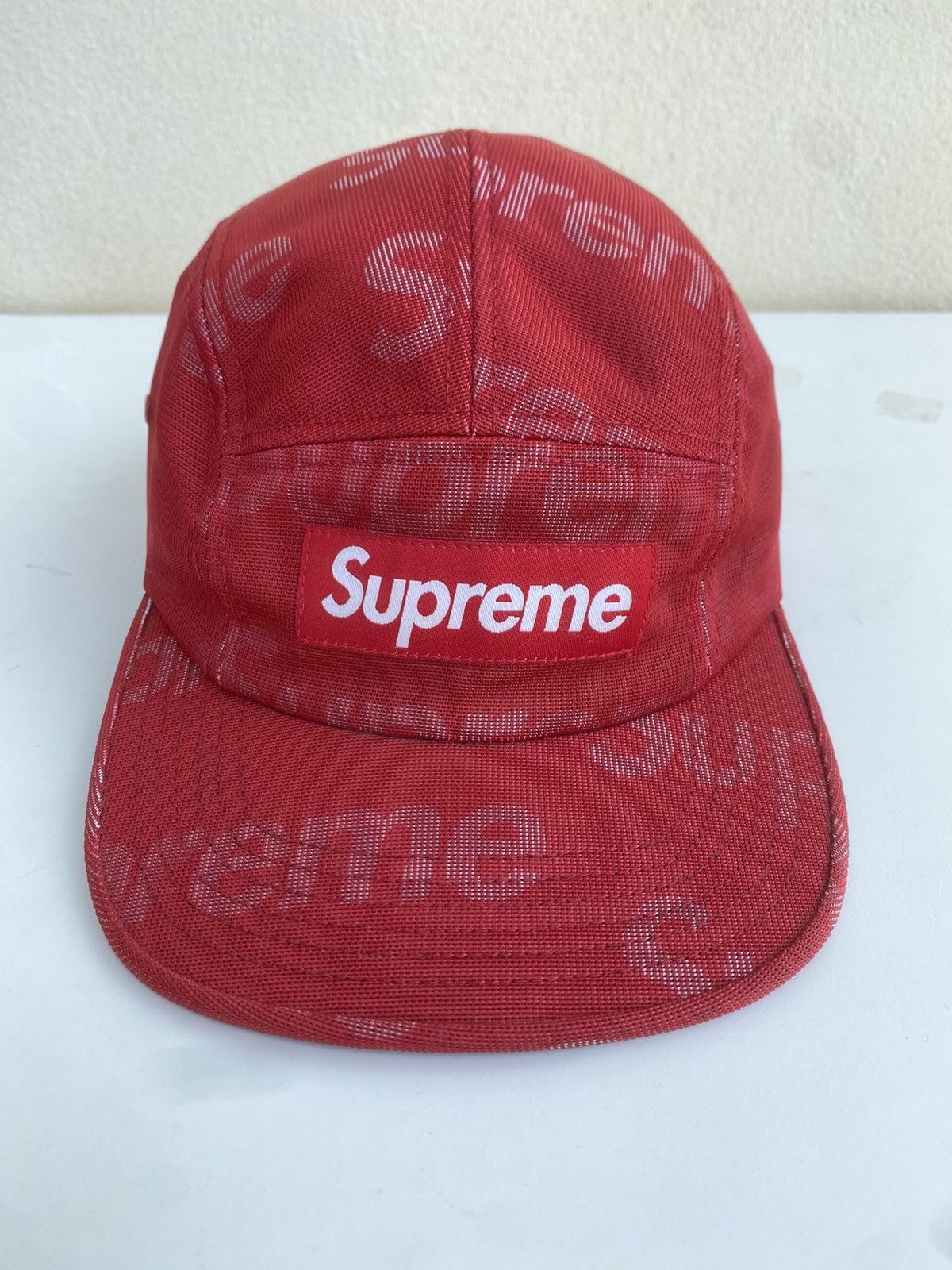 Supreme Rare Supreme Lenticular Logo Camp Cap Red SS19 Size ONE SIZE - 1 Thumbnail