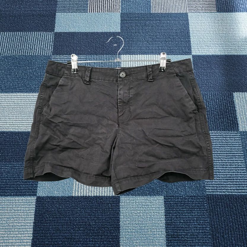 Gap Gap Shorts Womens 6 Black City Chino Mid Rise 3" Preppy Flat Front Zip Closure Womens Shorts Slim Black City Chino 3" Mid Rise 6 Womens Gap Size 28" / US 6 / IT 42 - 1 Thumbnail