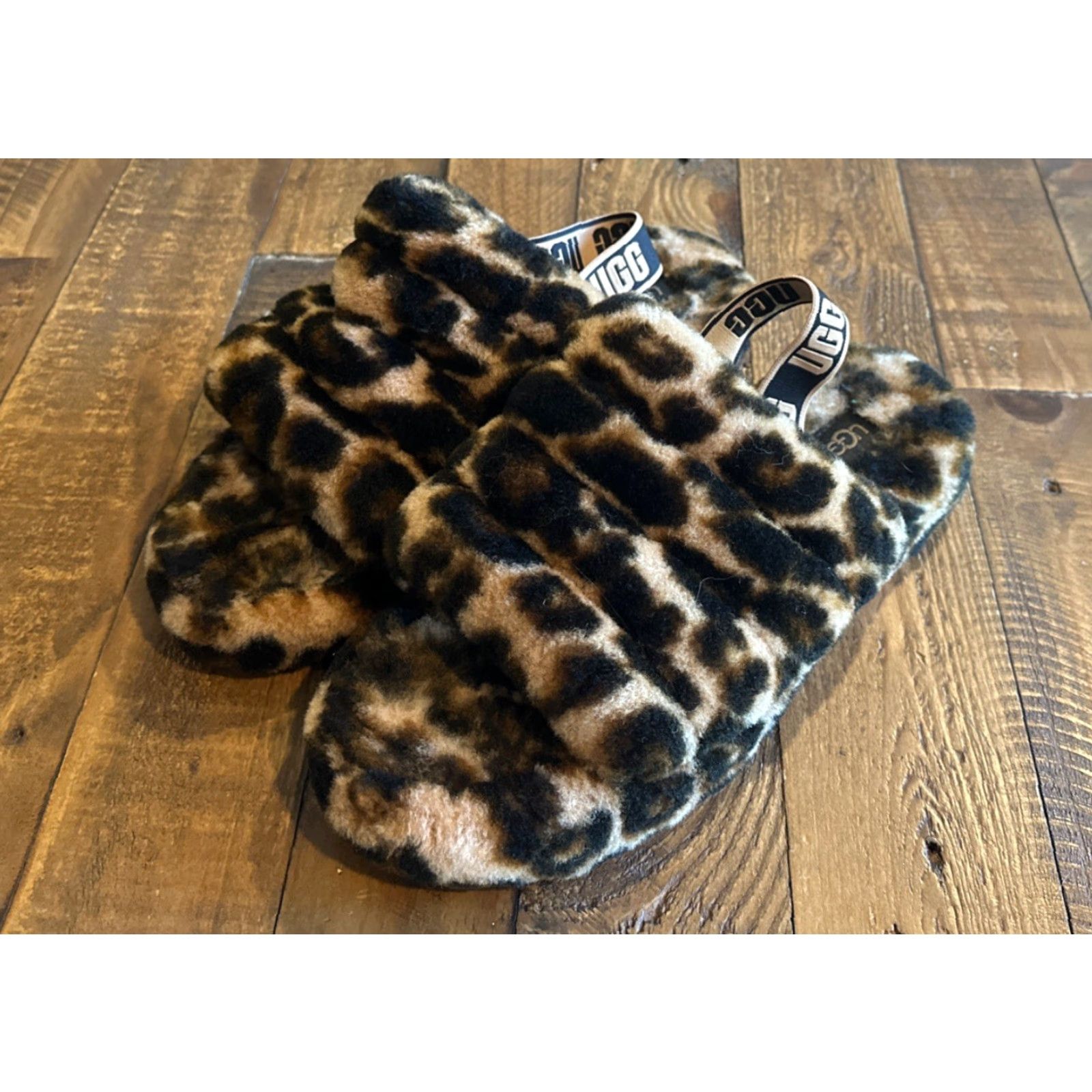 Ugg VINTAGE UGG Slipper Women Leopard Fluff Yeah Animal Print Slipper 6 Brown Sheepskin Wool Rubber Comfort Cushioned Slip On Slides Size US 6 / IT 36 - 2 Thumbnail