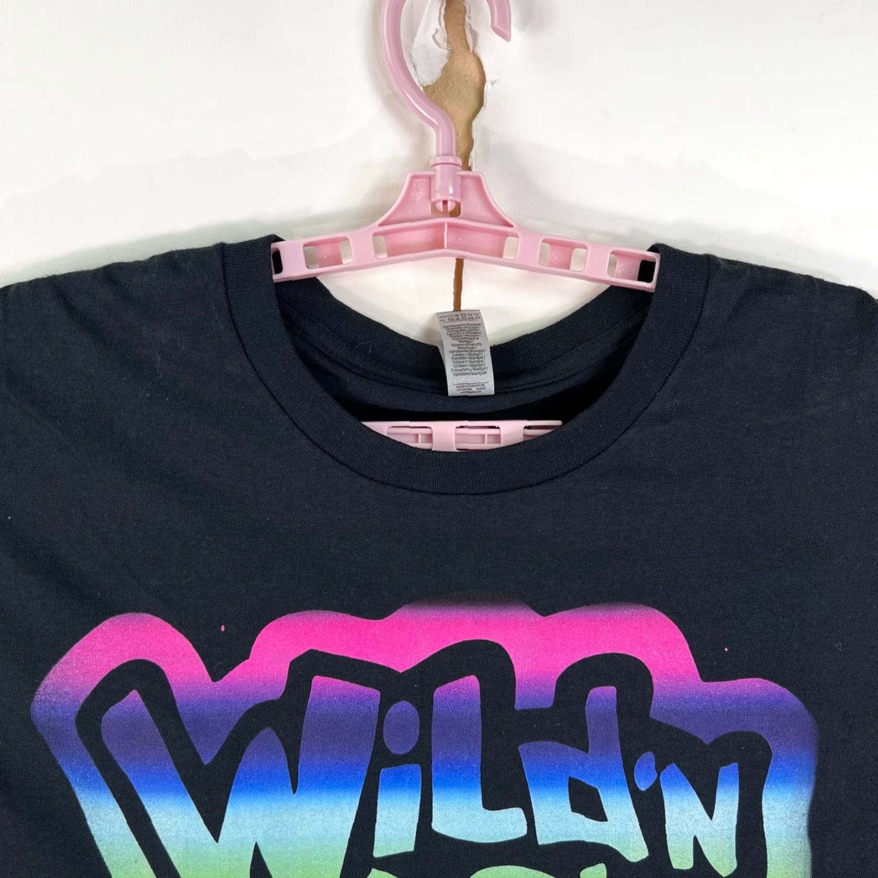 Gildan Wild N Out Classic Graphic Shirt Adult 4XL Black Size US XXL / EU 58 / 5 - 3 Thumbnail