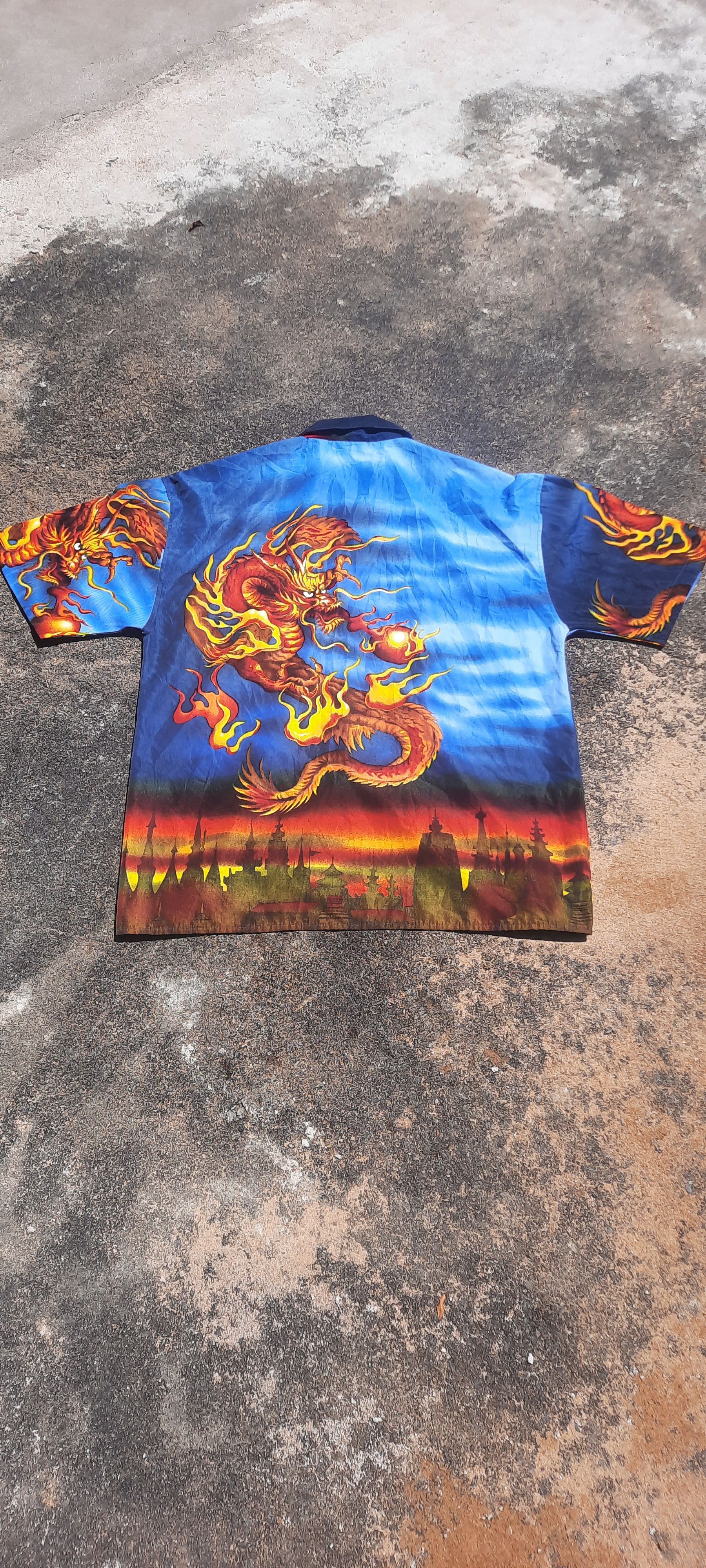 Vintage Dragon Shirt Size US M / EU 48-50 / 2 - 3 Thumbnail