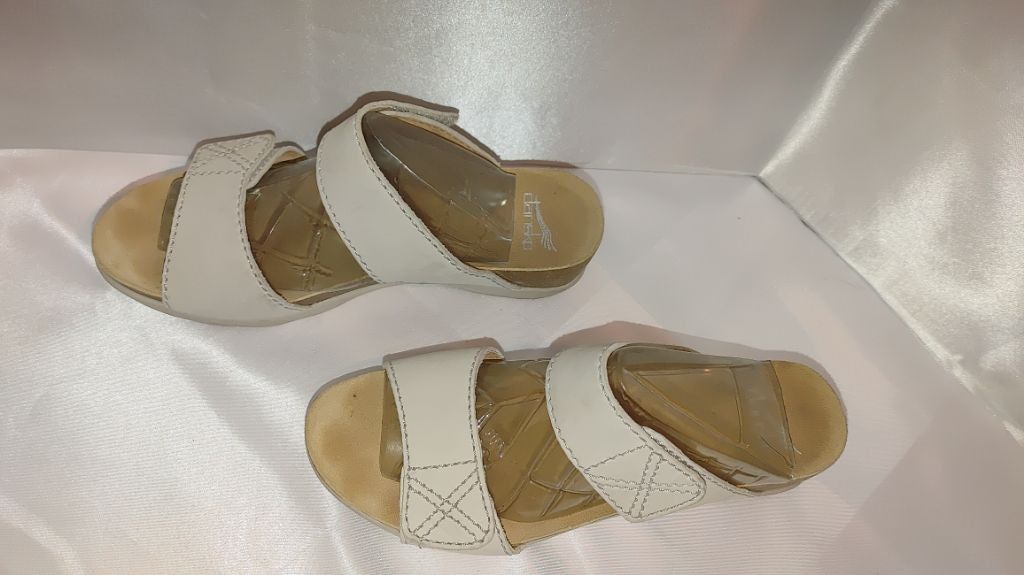 Dansko Dansko Maddy Leather Wedge Sandal Size 39 Size US 8.5 / IT 38.5 - 3 Thumbnail