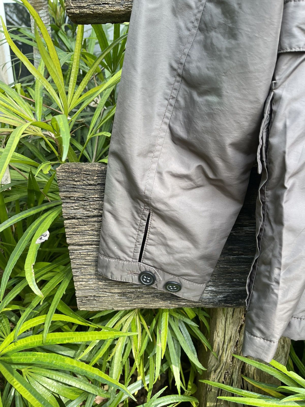 Armani Collezioni Armani Collezioni Lightweight Nylon Jacket - Size 52 Size US L / EU 52-54 / 3 - 14 Thumbnail