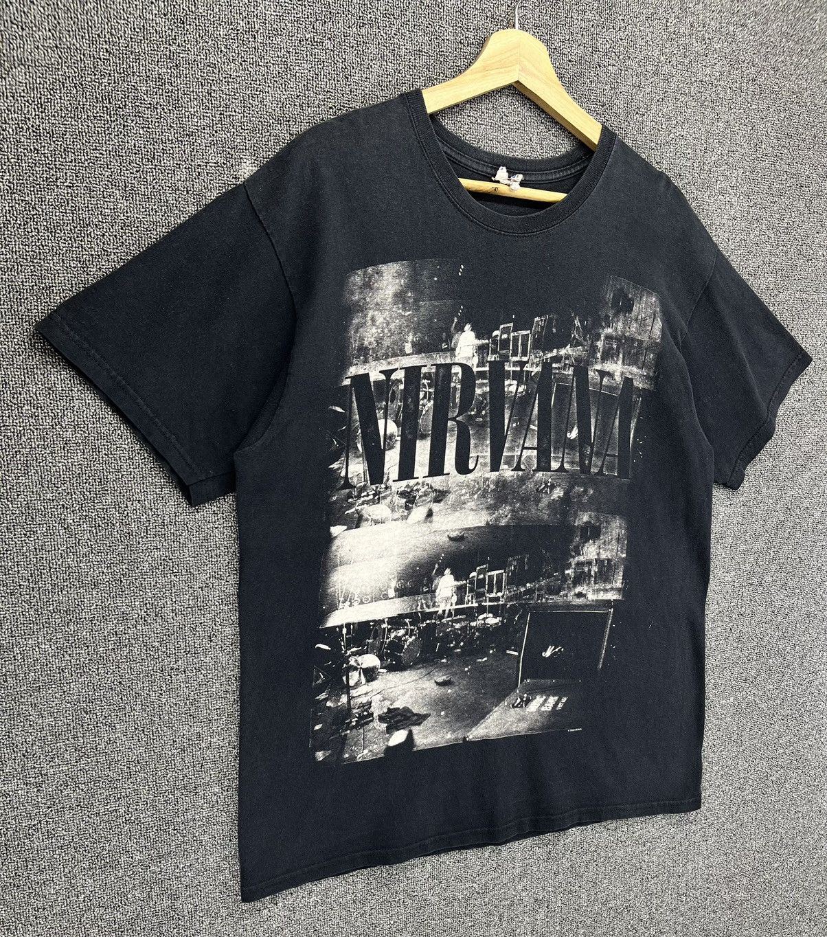 Band Tees Vintage Y2K Nirvana Punk Rock Band Tees T Shirts Size US L / EU 52-54 / 3 - 2 Thumbnail