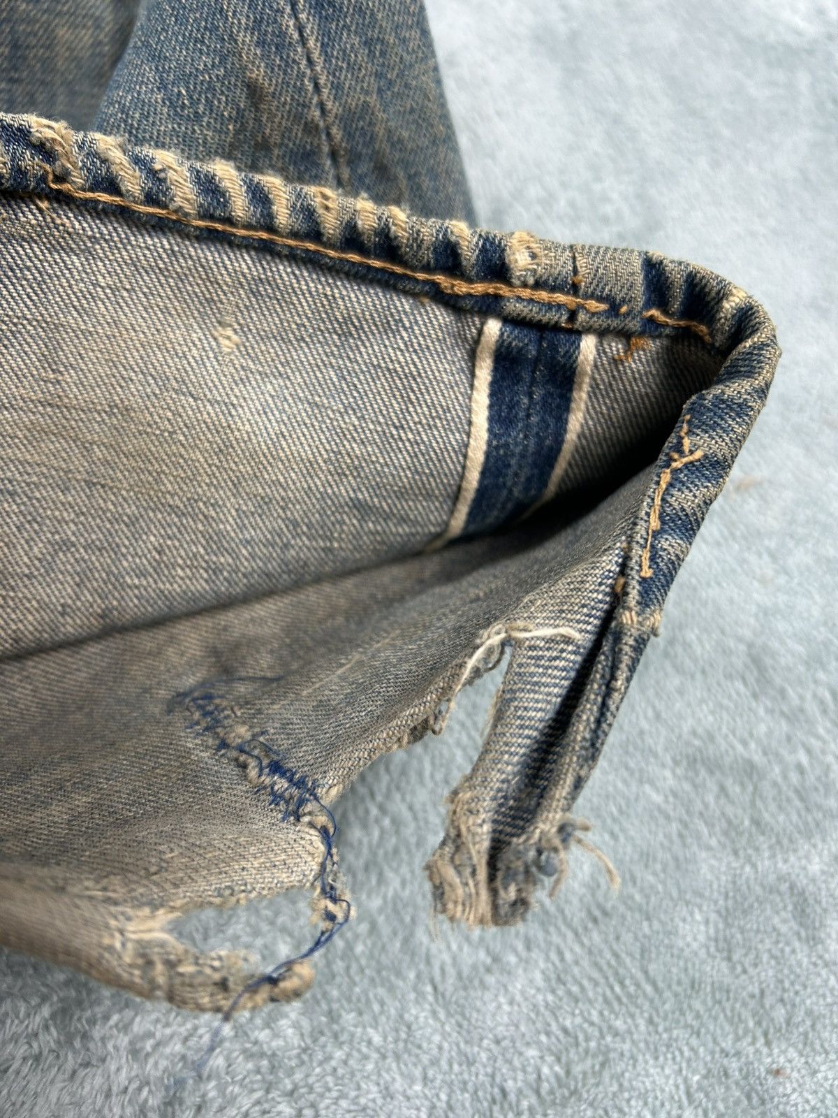 Levi's Vintage Clothing Vintage Levi’s 501 Red Line Distressed Denim Jeans S0112 Size US 34 / EU 50 - 10 Thumbnail